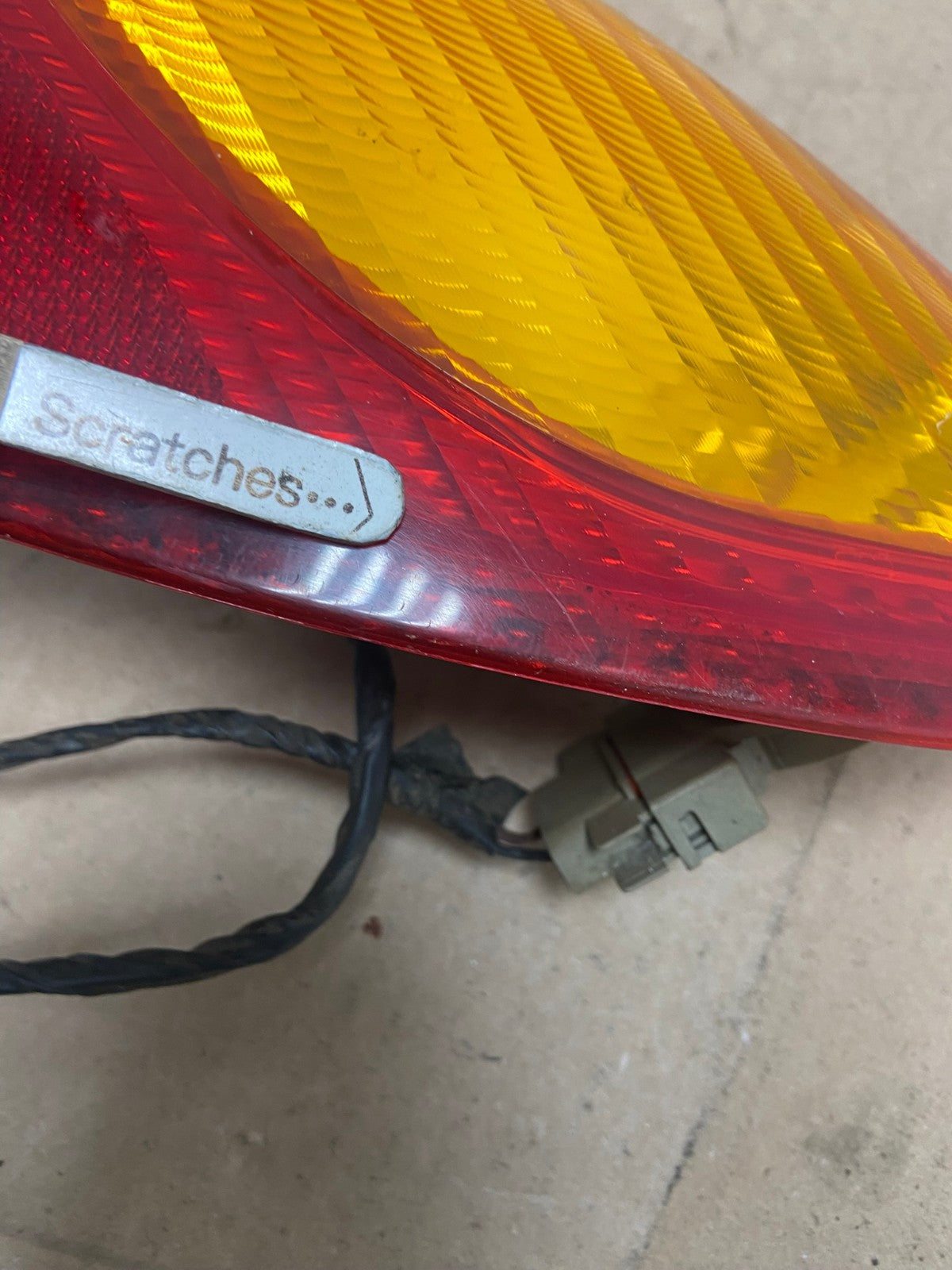 2001 to 2005 Chrysler PT Cruiser Right Passenger Tail Light AG4606 LK3