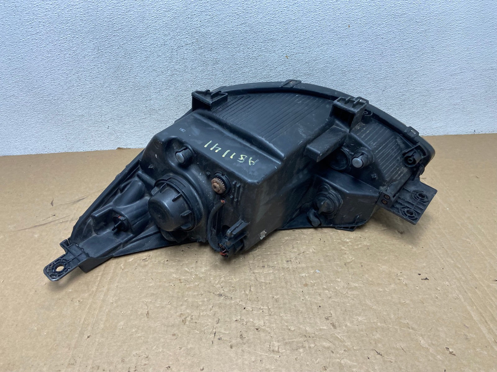 2014 - 2018 Kia Soul Right Passenger RH Halogen Headlight AG1141 LK6