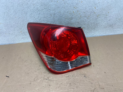 2011 2012 2013 2014 Chevrolet Cruze Left Driver LH Side Tail Light AH9533 LK0