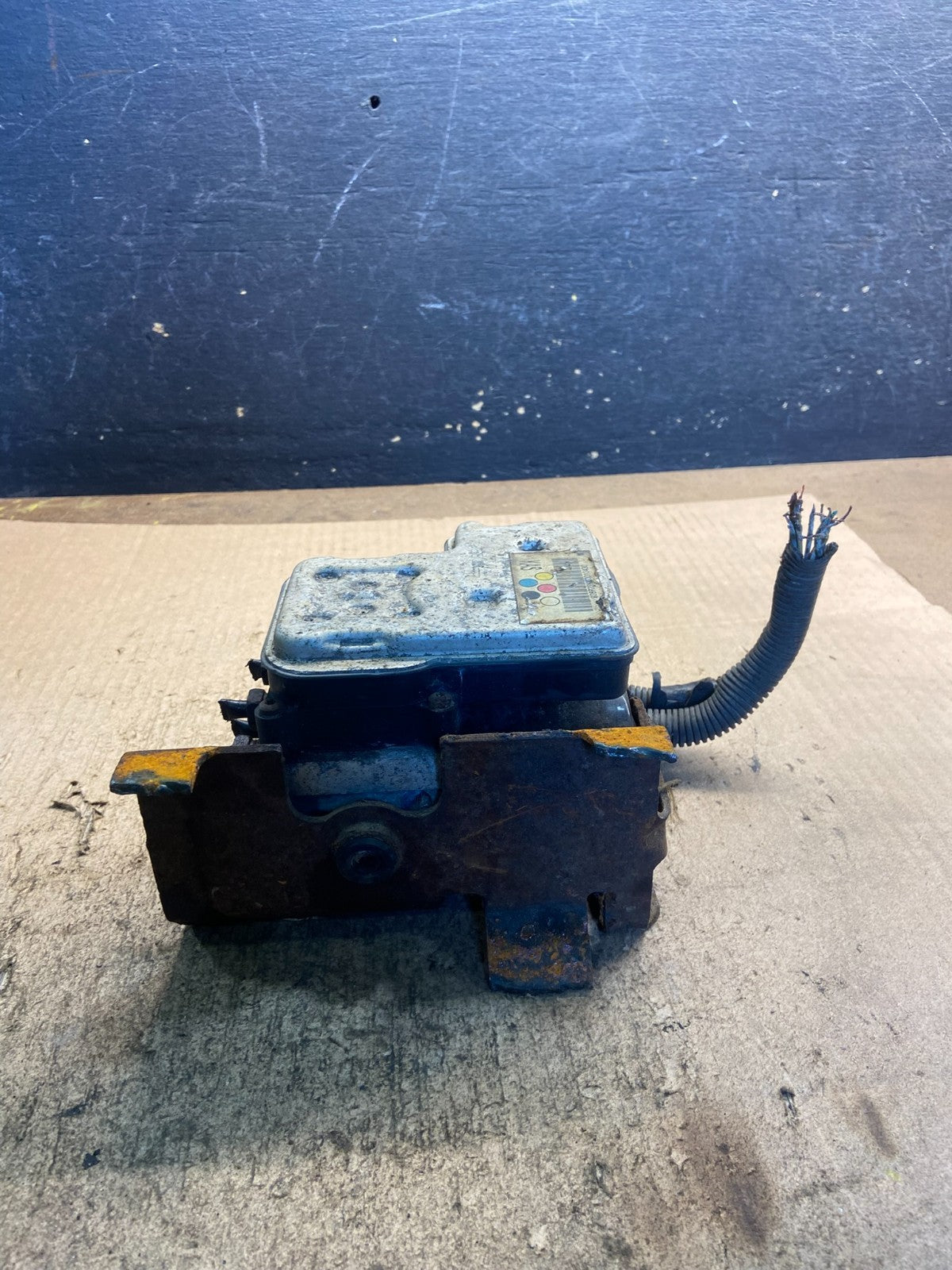 Chevrolet GM ABS Anti-Lock Brake Module 13567128 Z8924 DG4