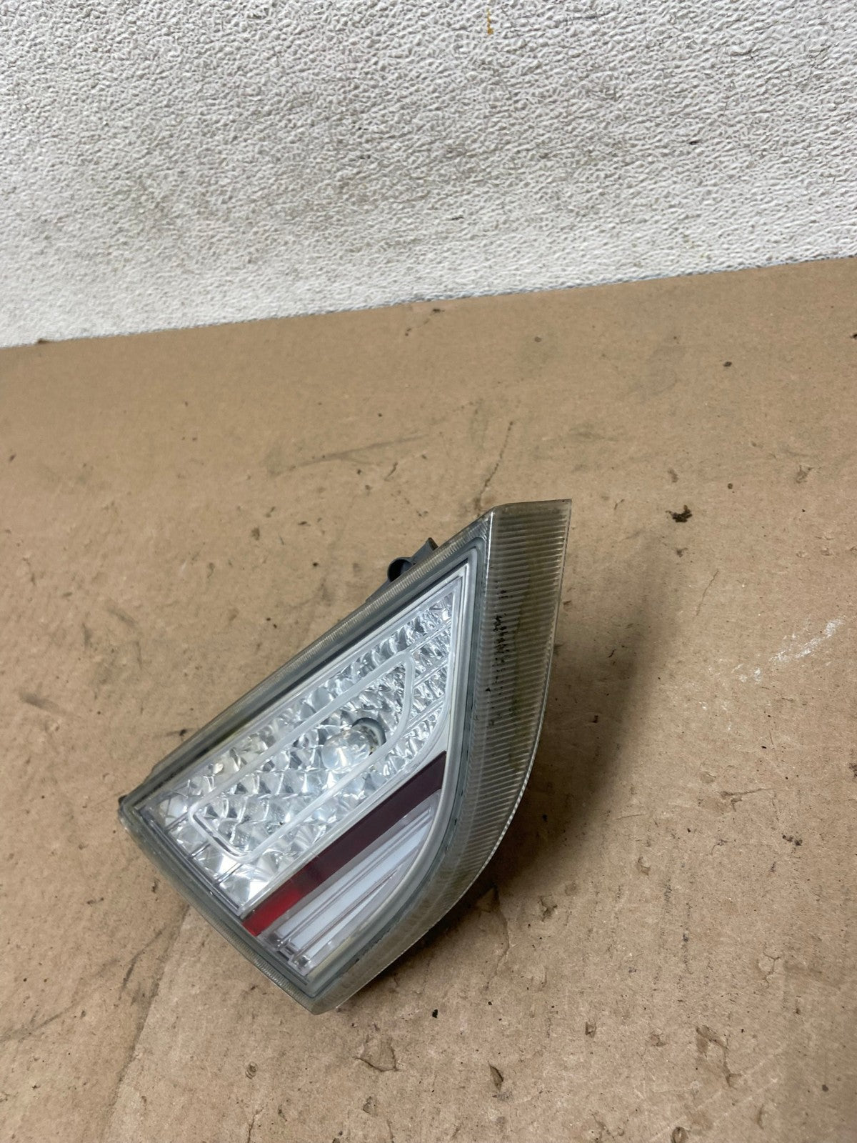 2011 - 2015 Hyundai Sonata Hybrid Left Driver Lh Inner Tail Light AG4875 LK1