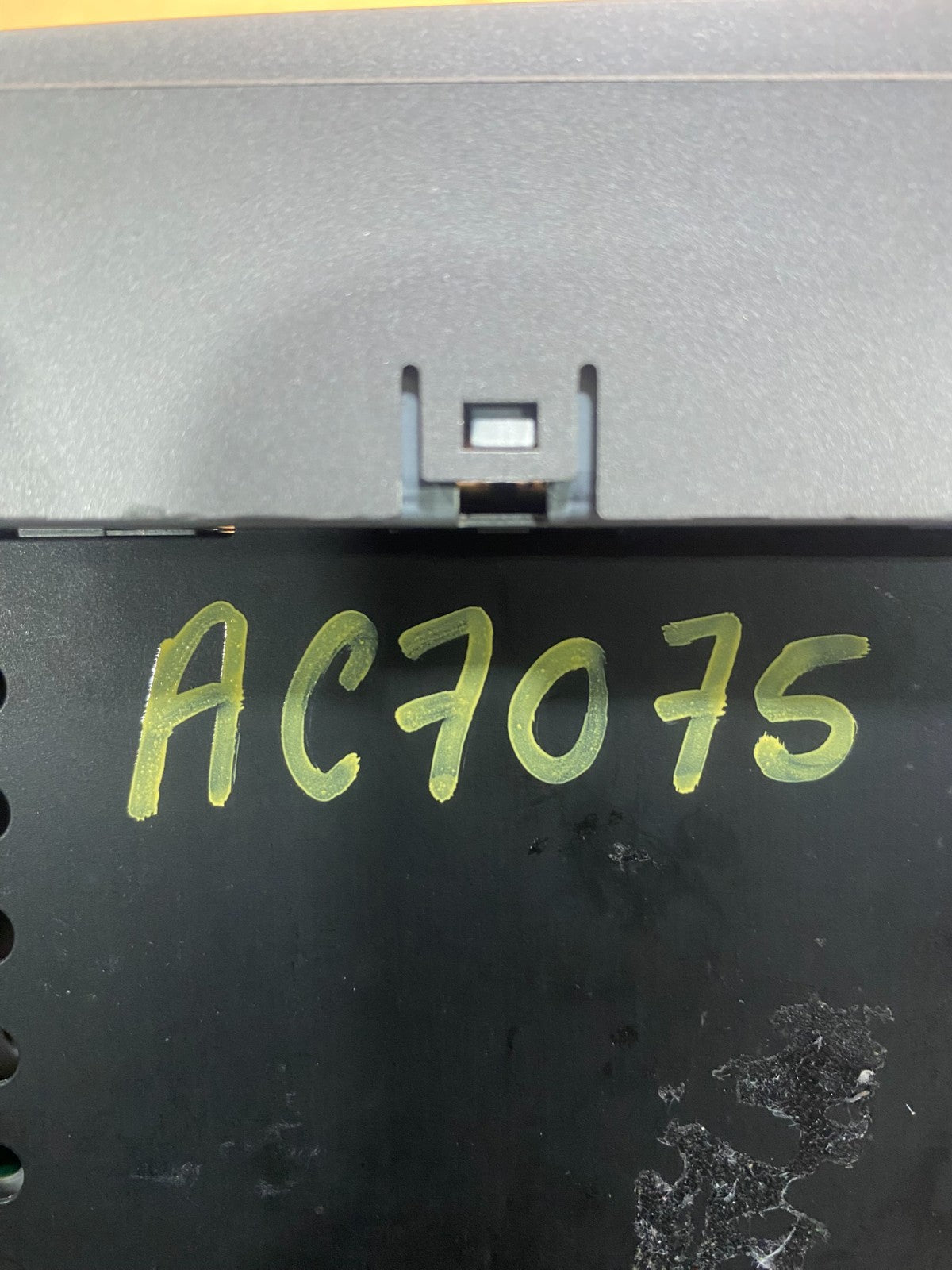 2007-2009 Toyota Matrix JBL XM Radio Stereo MP3 CD Player 86120-02870 AC70757