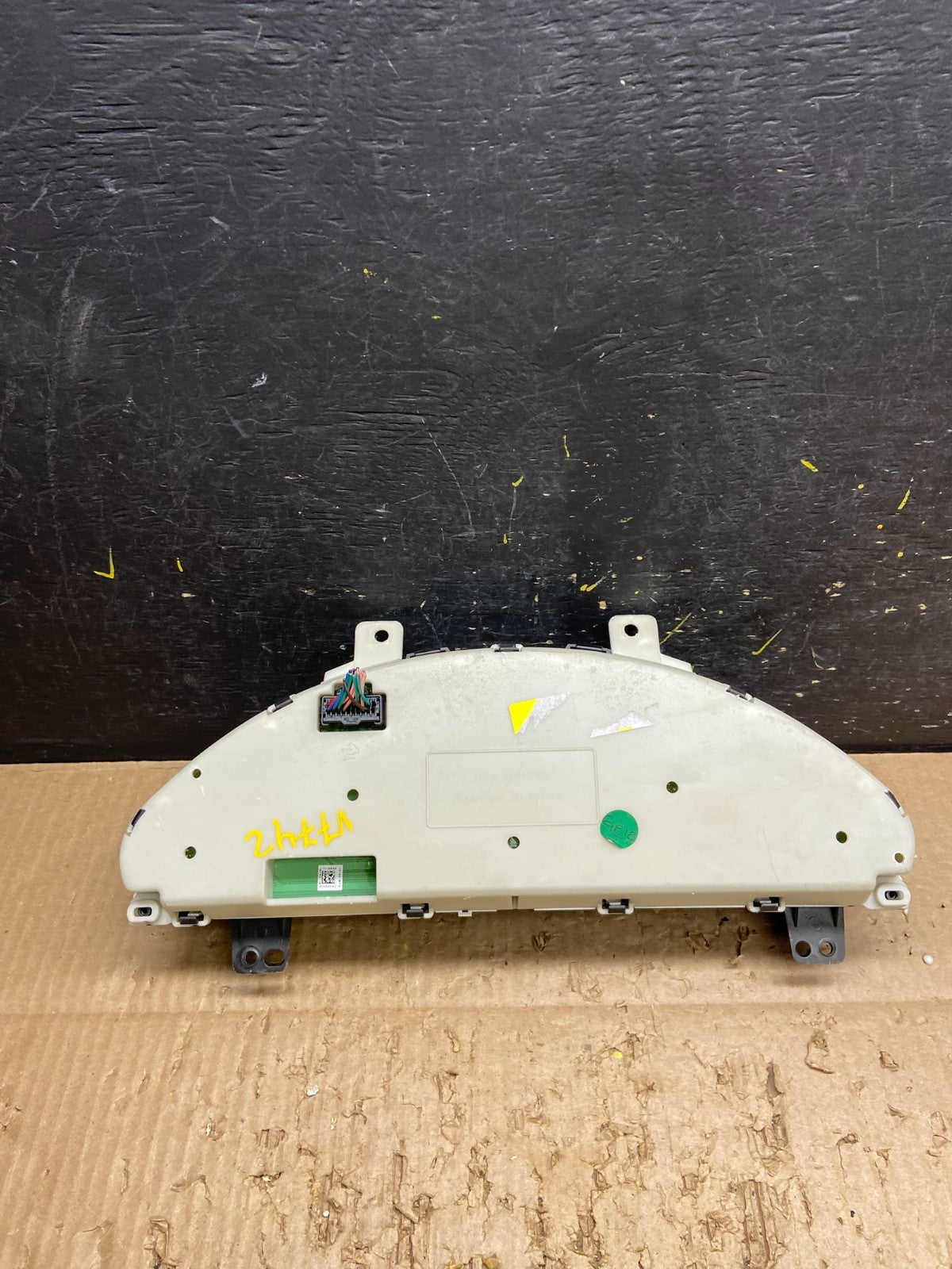 2008 to 2012 Buick Enclave Instrument Gauge Cluster Speedometer OEM v7742 DG5