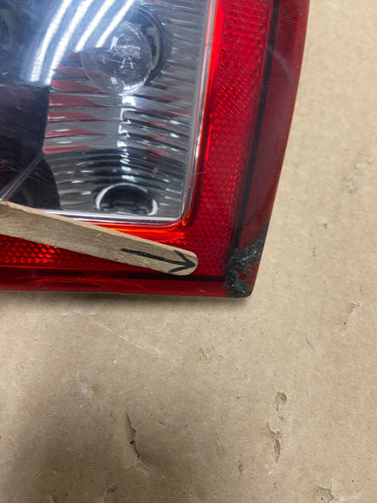 2002 to 2006 Dodge Ram 1500 Right passenger Rh side Tail Light AF7352 DW4