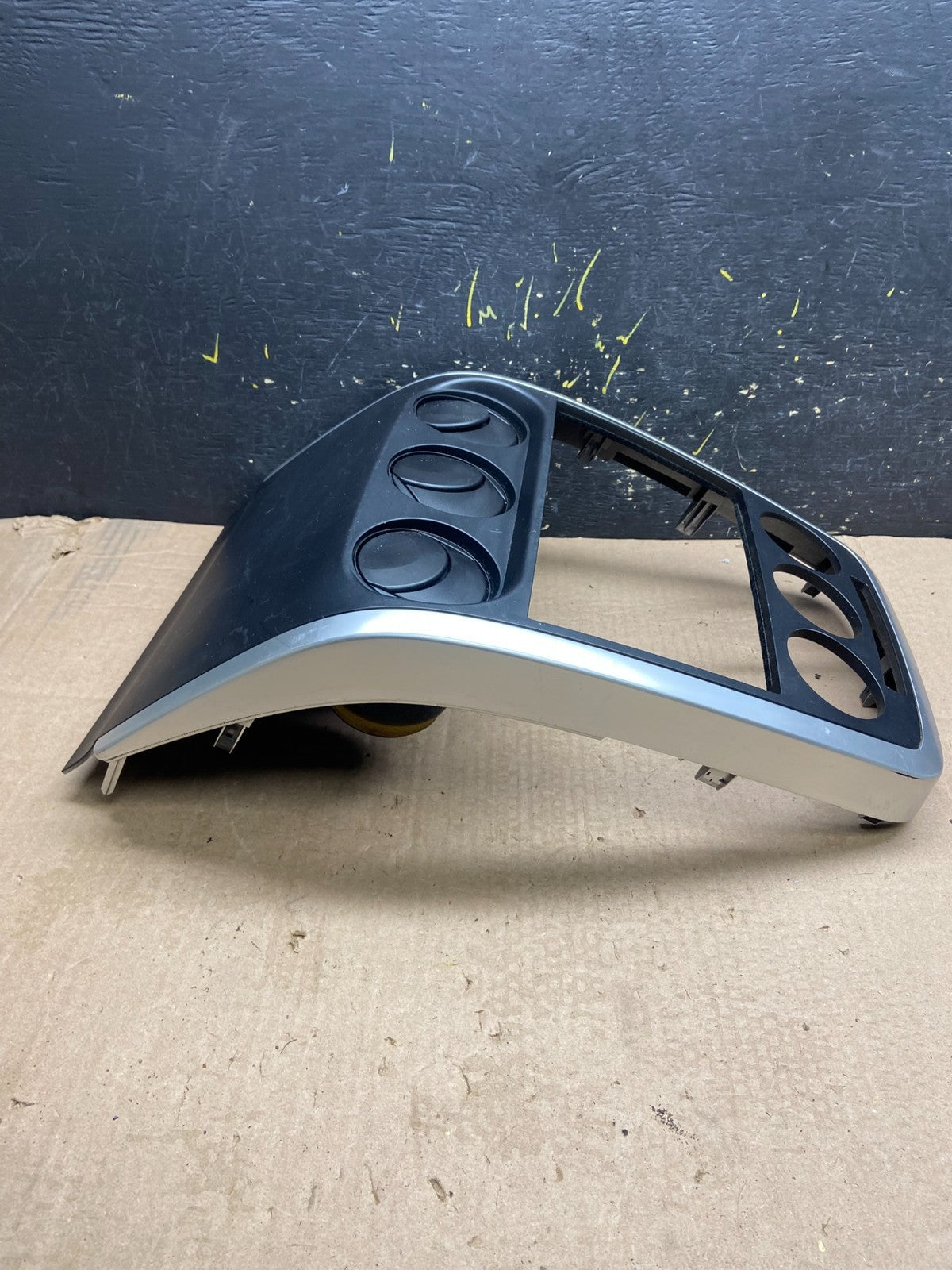 2007 - 2009 Mazda CX-7 Radio Dash TrimClimate Control  Bezel W/Vent  Z0049 DG1