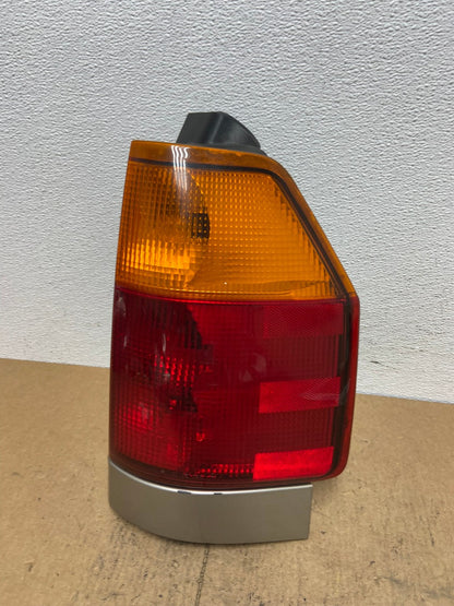 2002-2009 GMC Envoy Right Passenger RH Side Tail Light Oem AC3728 LK0