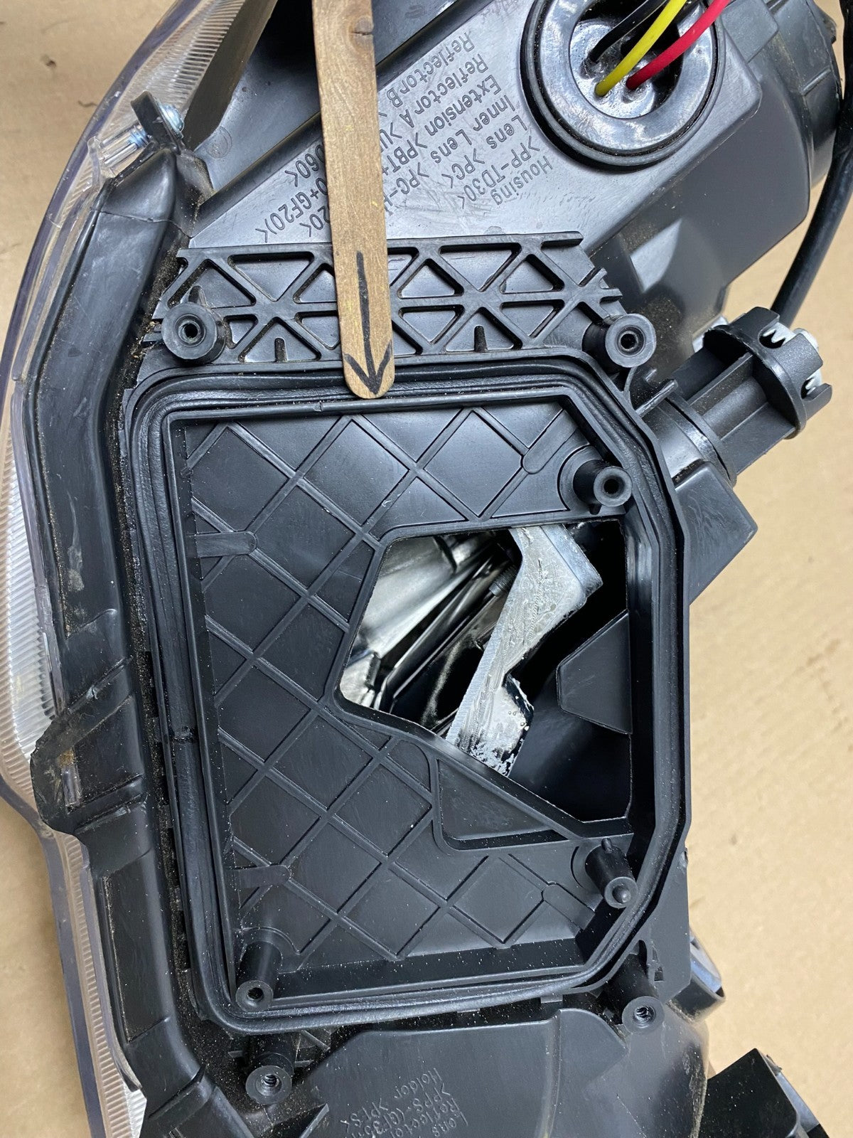 2010 2011 2012 Subaru Legacy Outback Left Driver Xenon Headlight AH5729 DW5