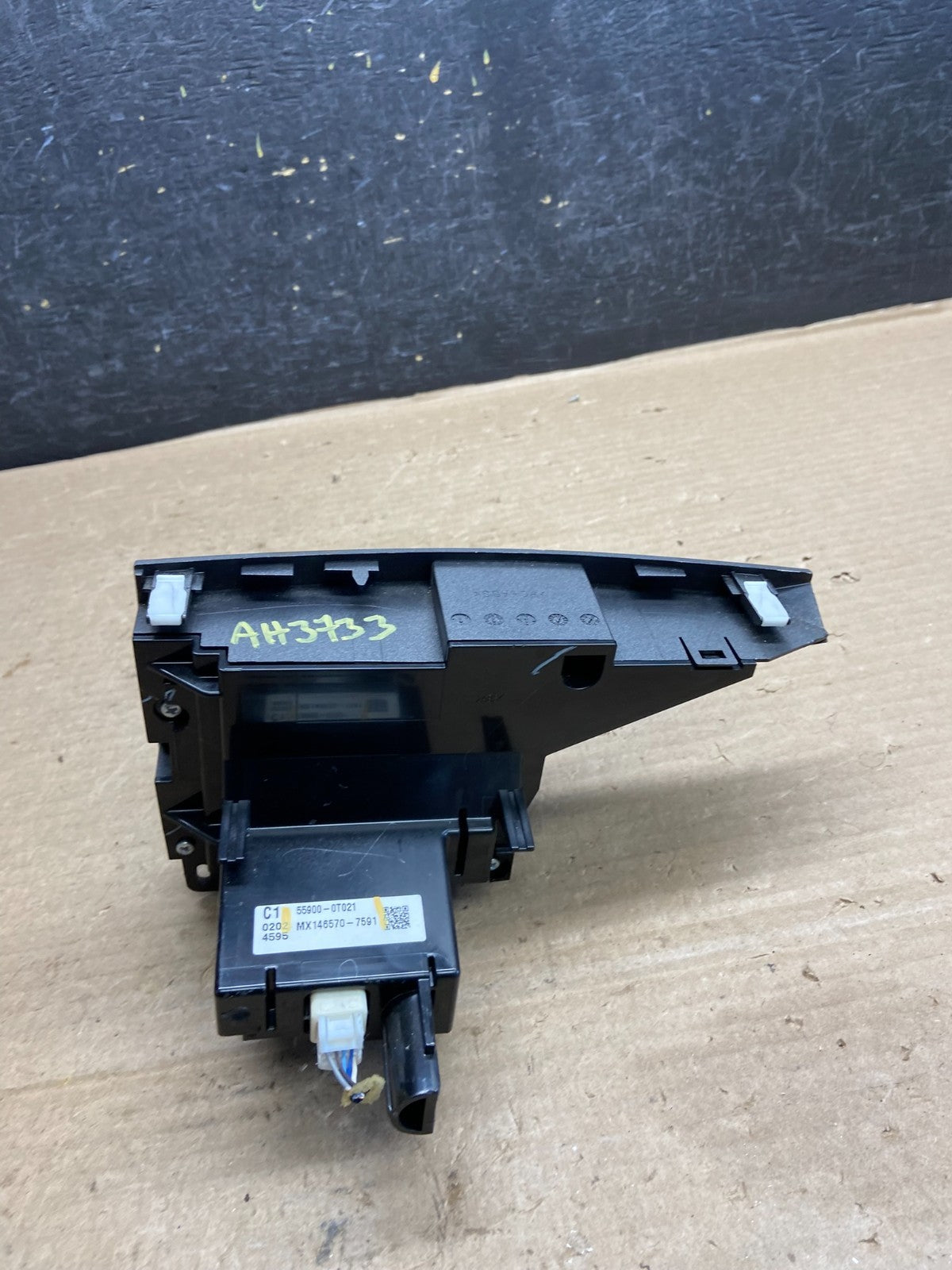2009 - 2012 Toyota Venza A/C Heater Climate Control Unit Switch AH3733 DG3