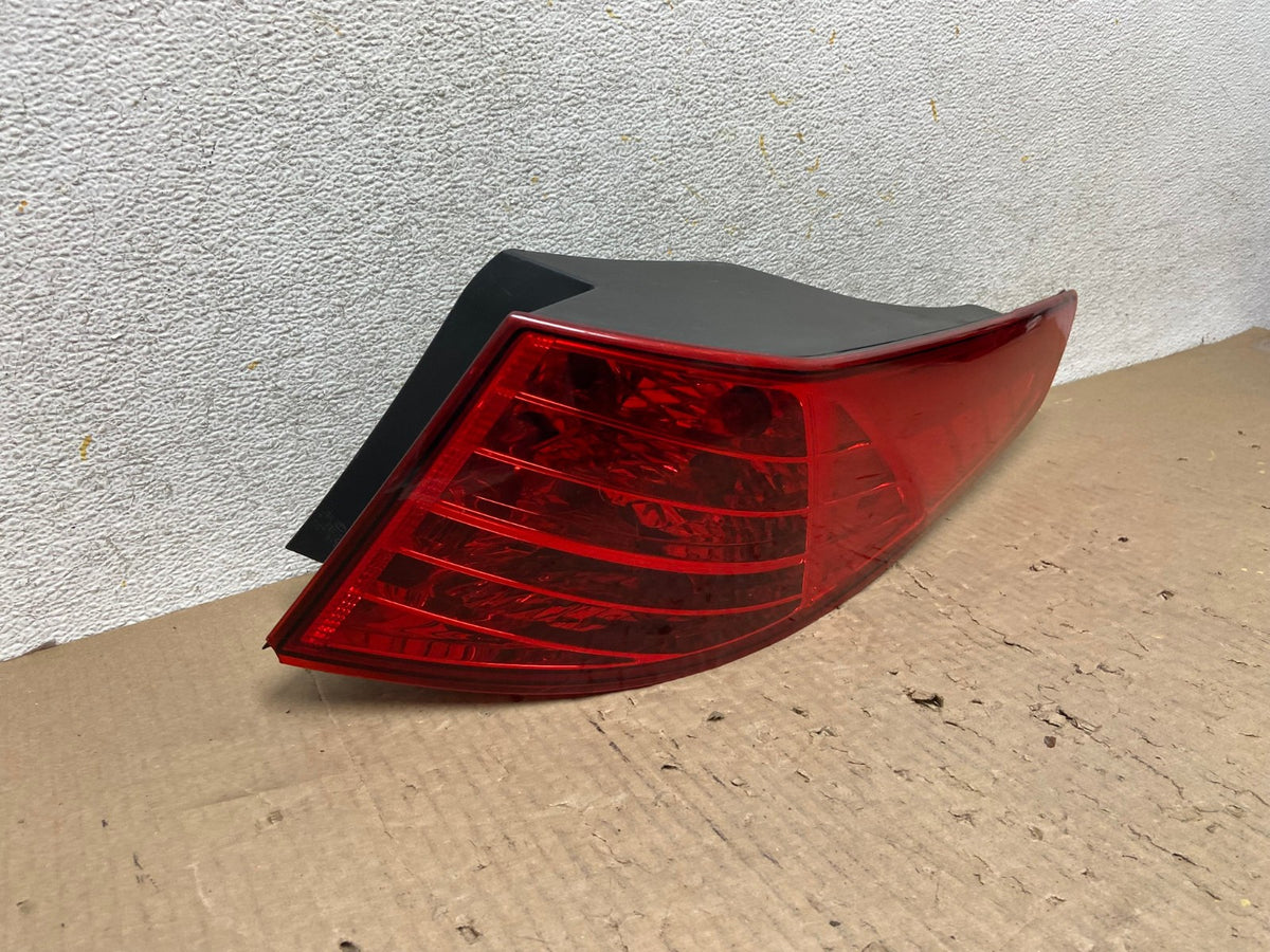 2011 2012 2013 Kia Optima Right Passenger RH Side Tail Light AH5972 LK1
