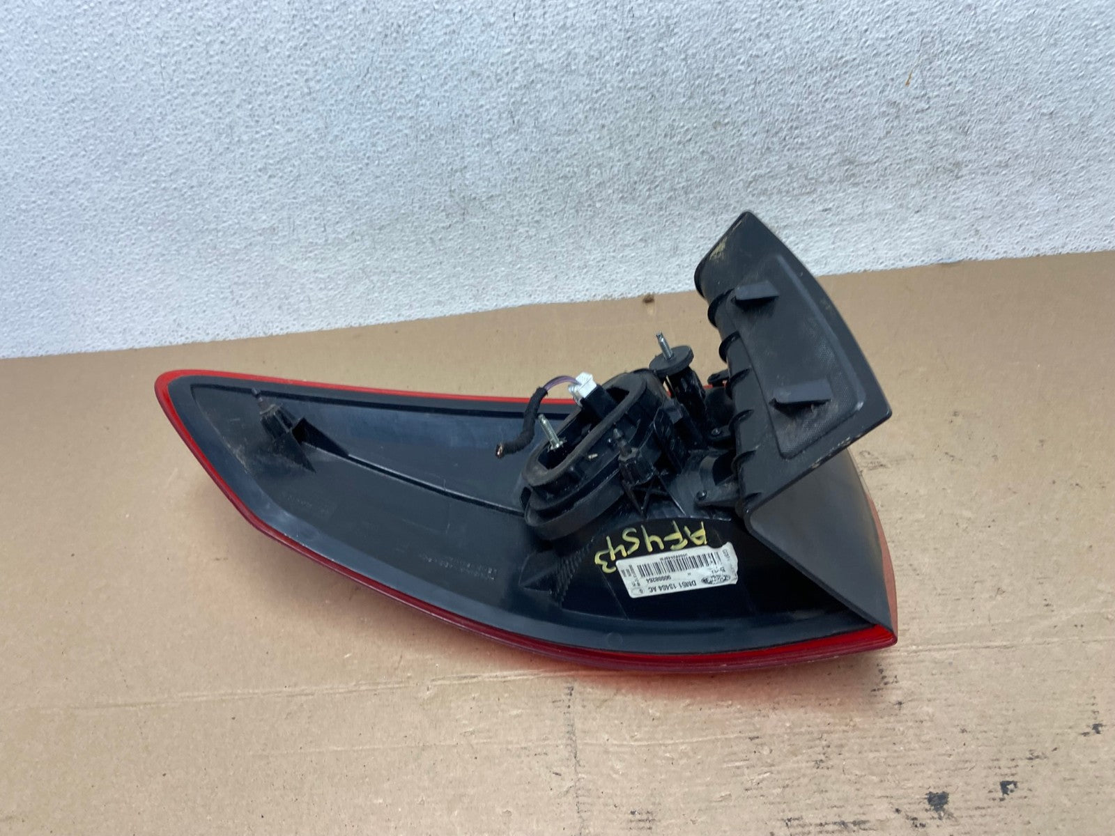 2013 to 2016 Ford C-Max Right Passenger RH Side Tail light AF4543 LK5