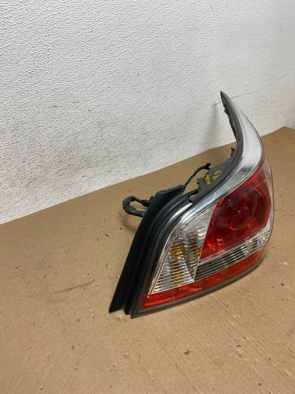 2013 2014 2015 Nissan Altima Right Passenger RH Side Tail Light TYC AD6483 DW2