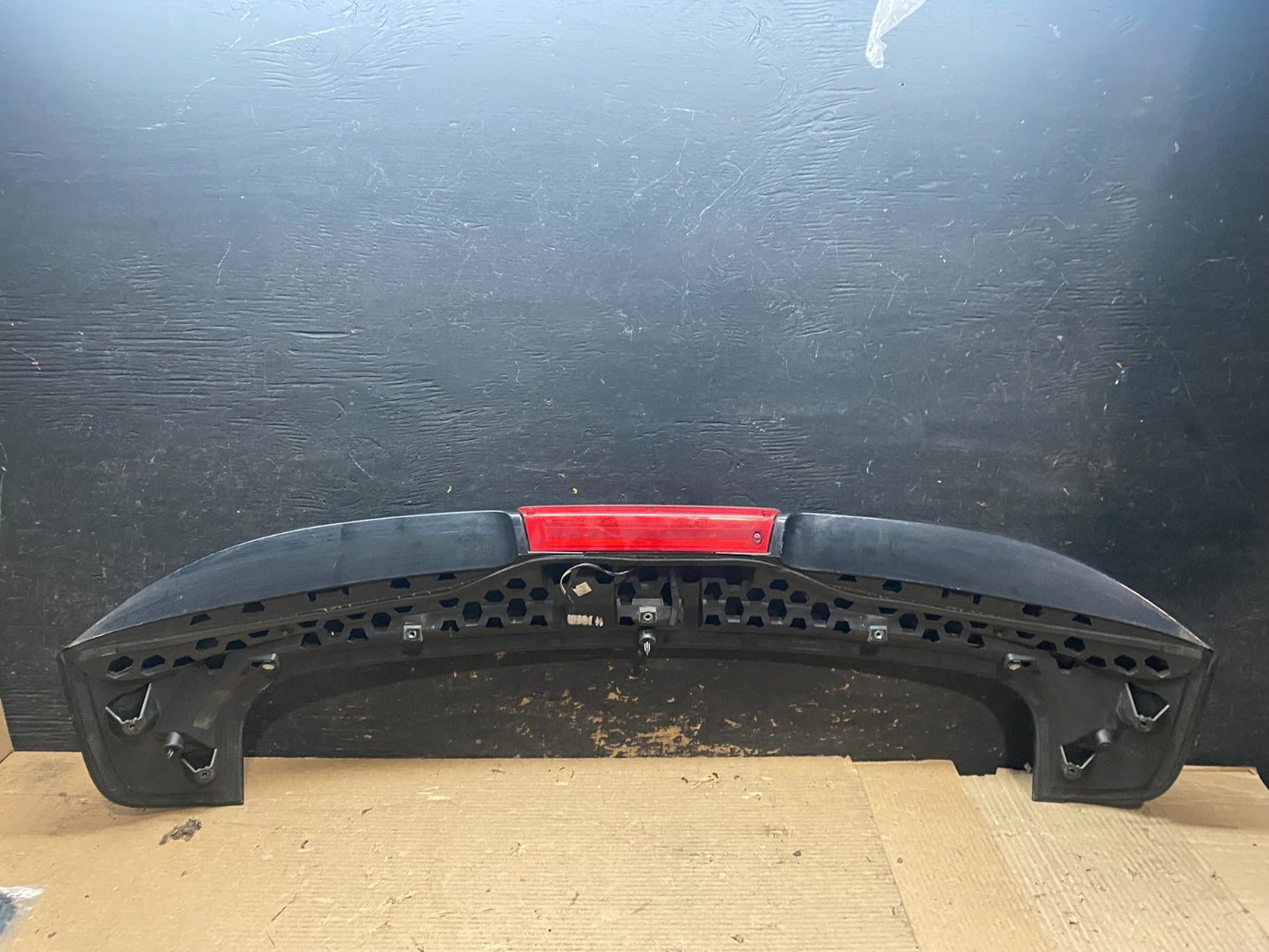 2012 to 2017 Ford Focus SE 4DR Hatchback Trunk Lid Spoiler Wing OEM V7168 DG8