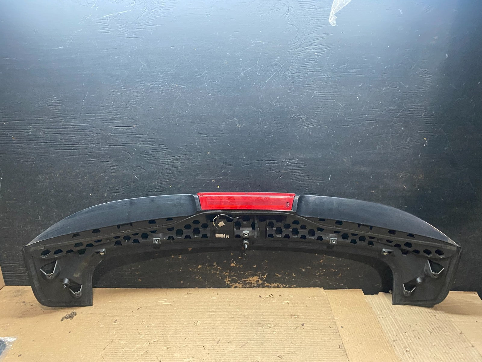 2012 to 2017 Ford Focus SE 4DR Hatchback Trunk Lid Spoiler Wing OEM V7168 DG8