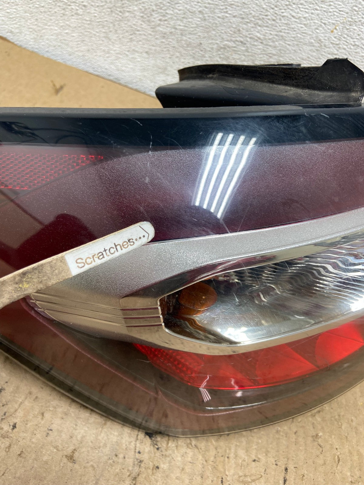 2017 2018 2019 Ford Escape Left Driver LH Side Tail Light AG3260 LK3