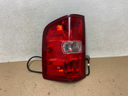 2007 to 2013 Chevrolet Silverado Left Driver LH Side Tail Light AH5893 LK0