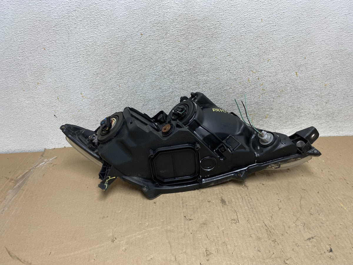 2009 to 2016 Toyota Venza Halogen Left Driver Side Headlight AH7693 DW7