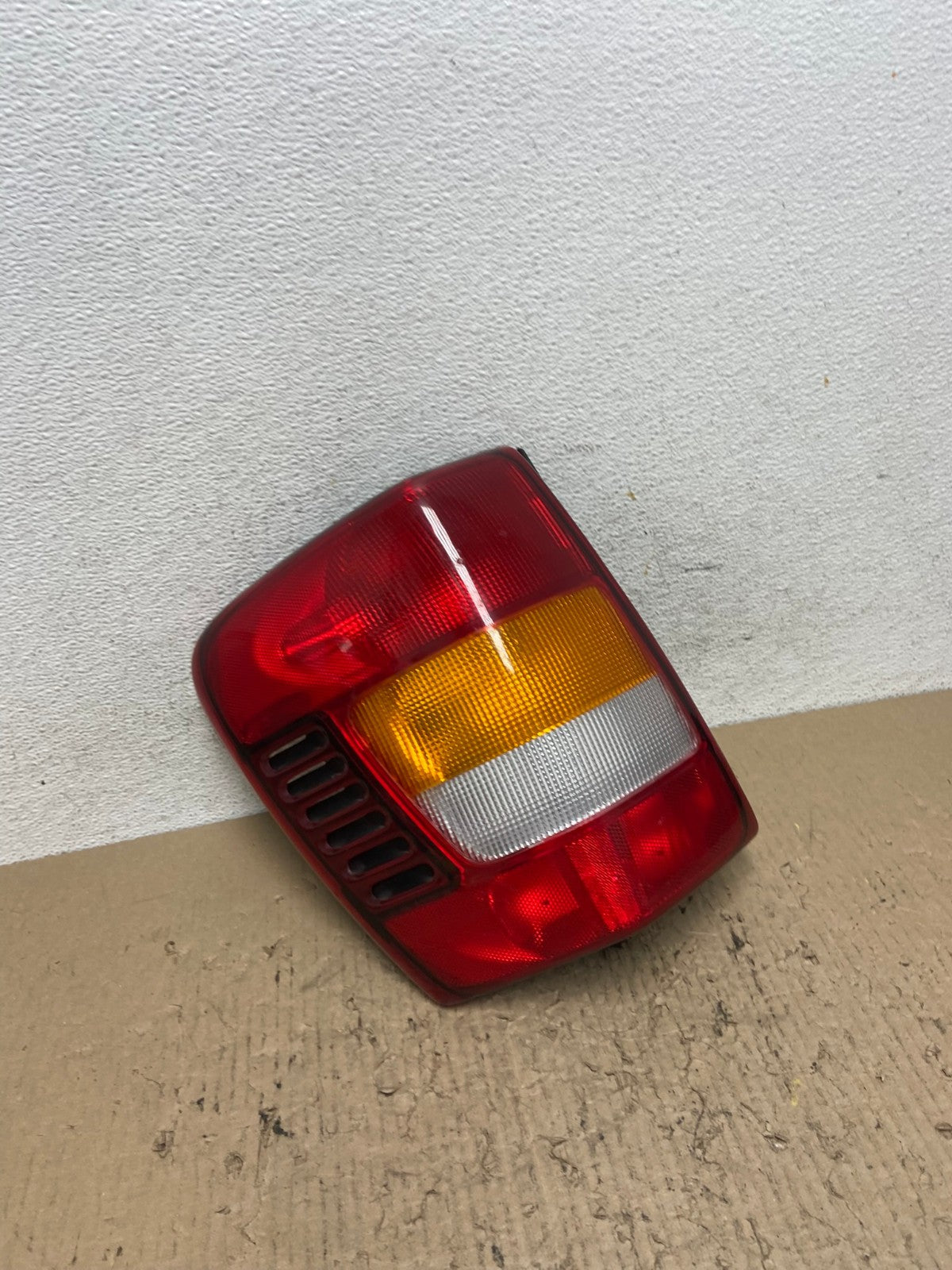 1999 - 2004 Jeep Grand Cherokee WJ Left Driver Lh Tail Light DEPO AF7215 LK2