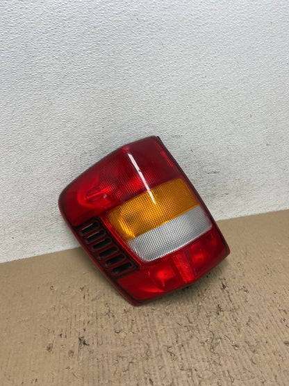 1999 - 2004 Jeep Grand Cherokee WJ Left Driver Lh Tail Light DEPO AF7215 LK2