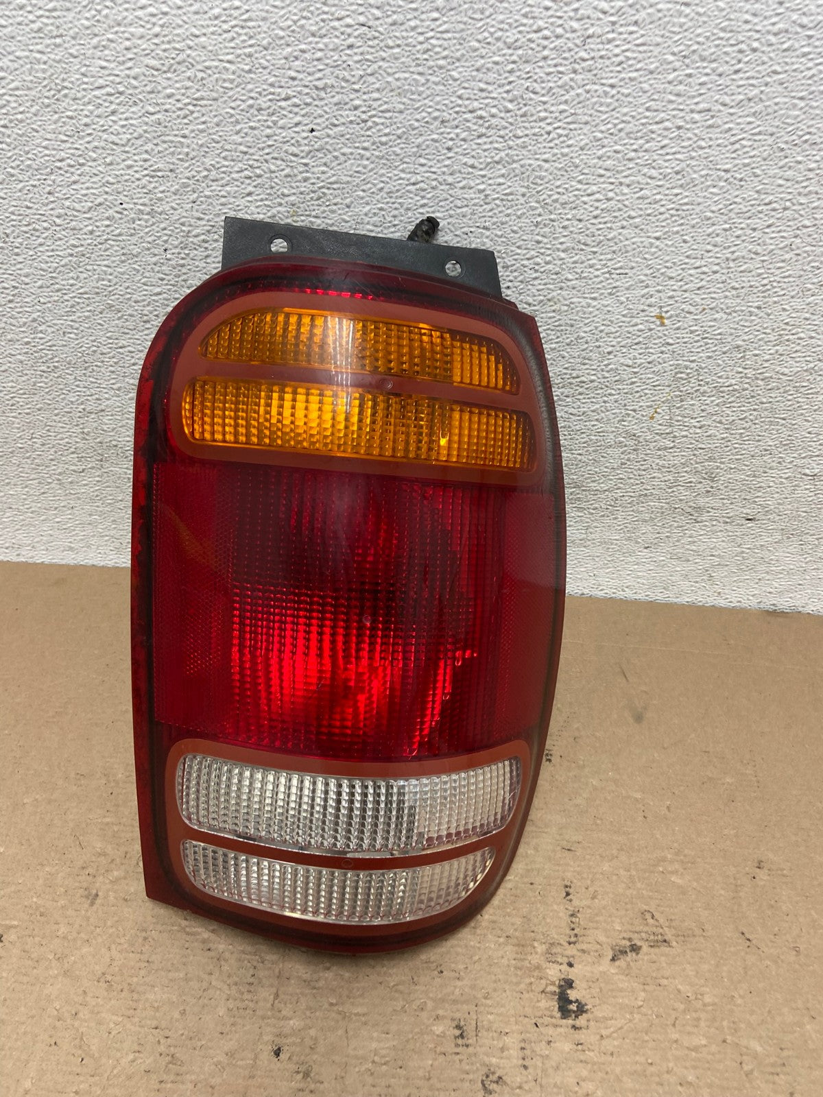 1998 to 2001 Ford Explorer Right Passenger Side Tail light AF4737 LK0