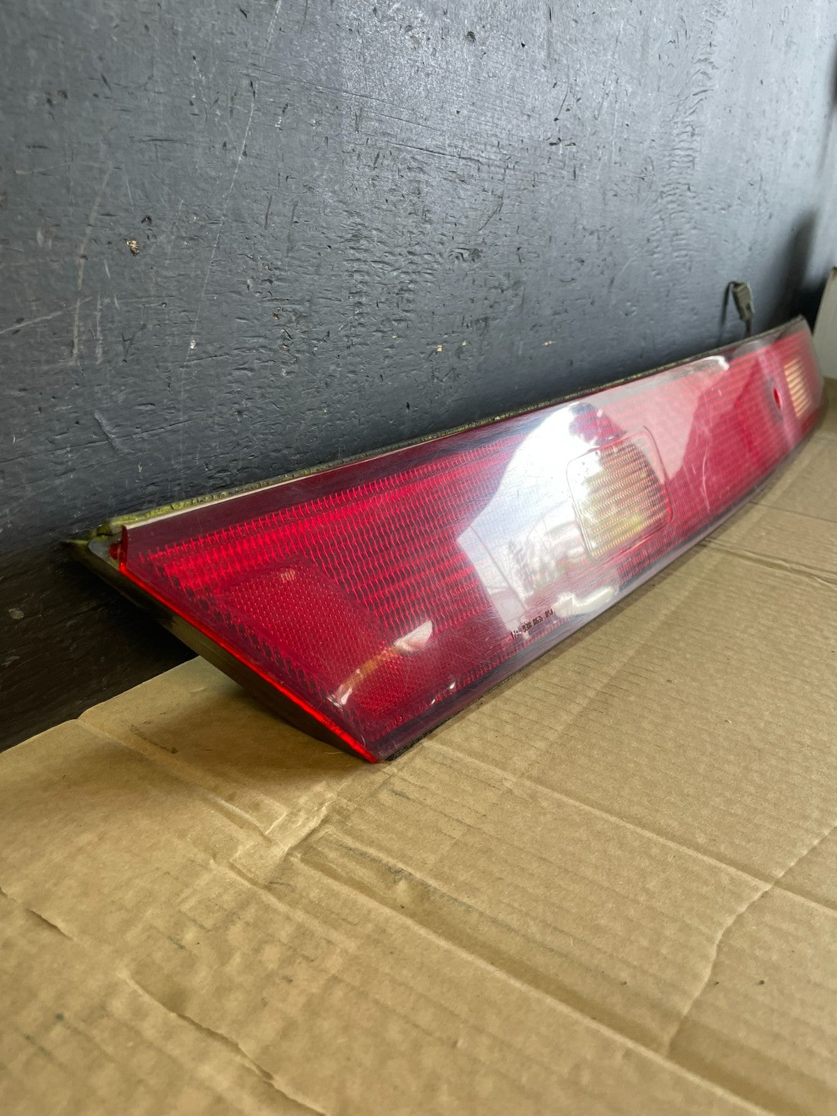 1998-2002 Honda Accord Coupe 2-Door Center Single Tail Light AC9698 DG2