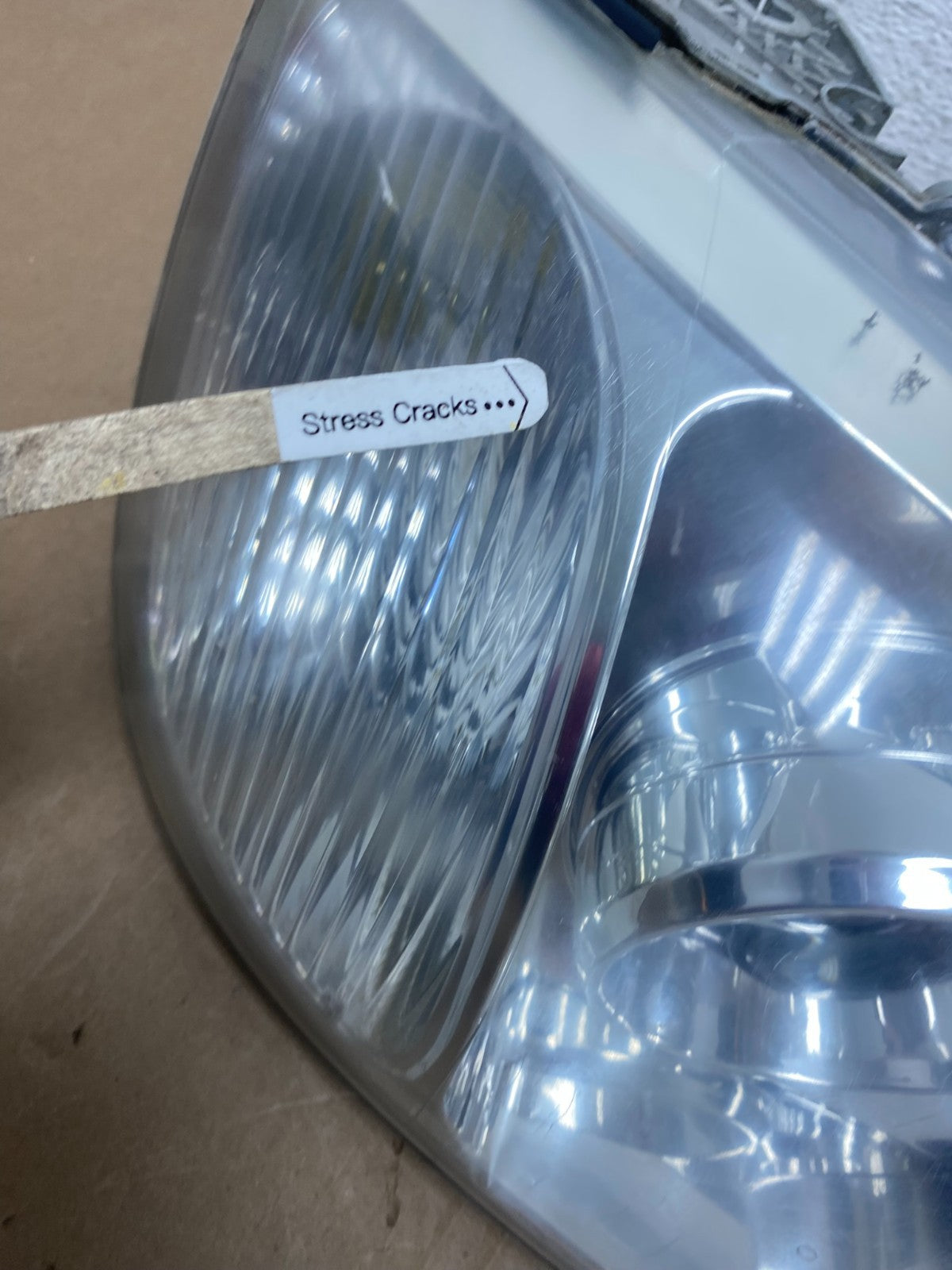 2004 2005 Hyundai XG350 XG Right Passenger RH Headlight Halogen AD7946 DW4