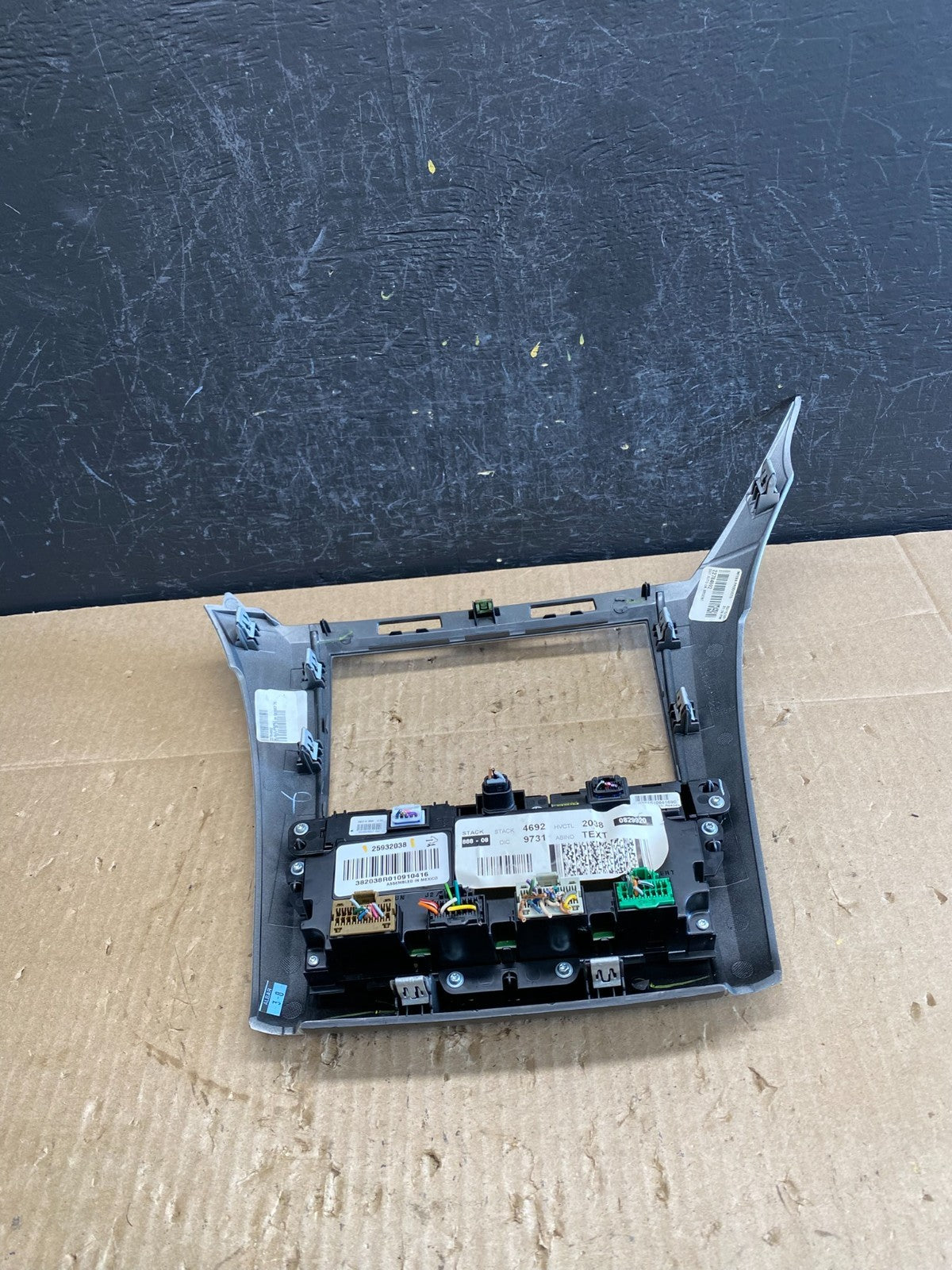 2008 to 2012 Chevrolet Traverse Climate Control Unit Heater Ac Panel AC9109 DG4