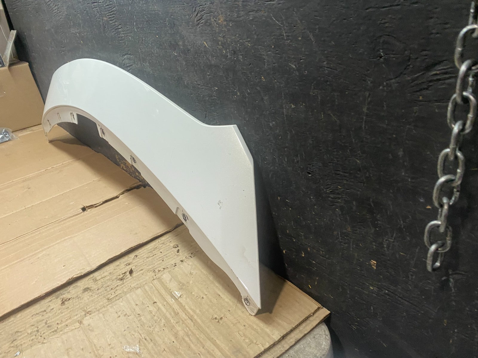 2013-2015 Mazda CX-9 Front Upper Grille Filler Panel Moulding W4674 DG1