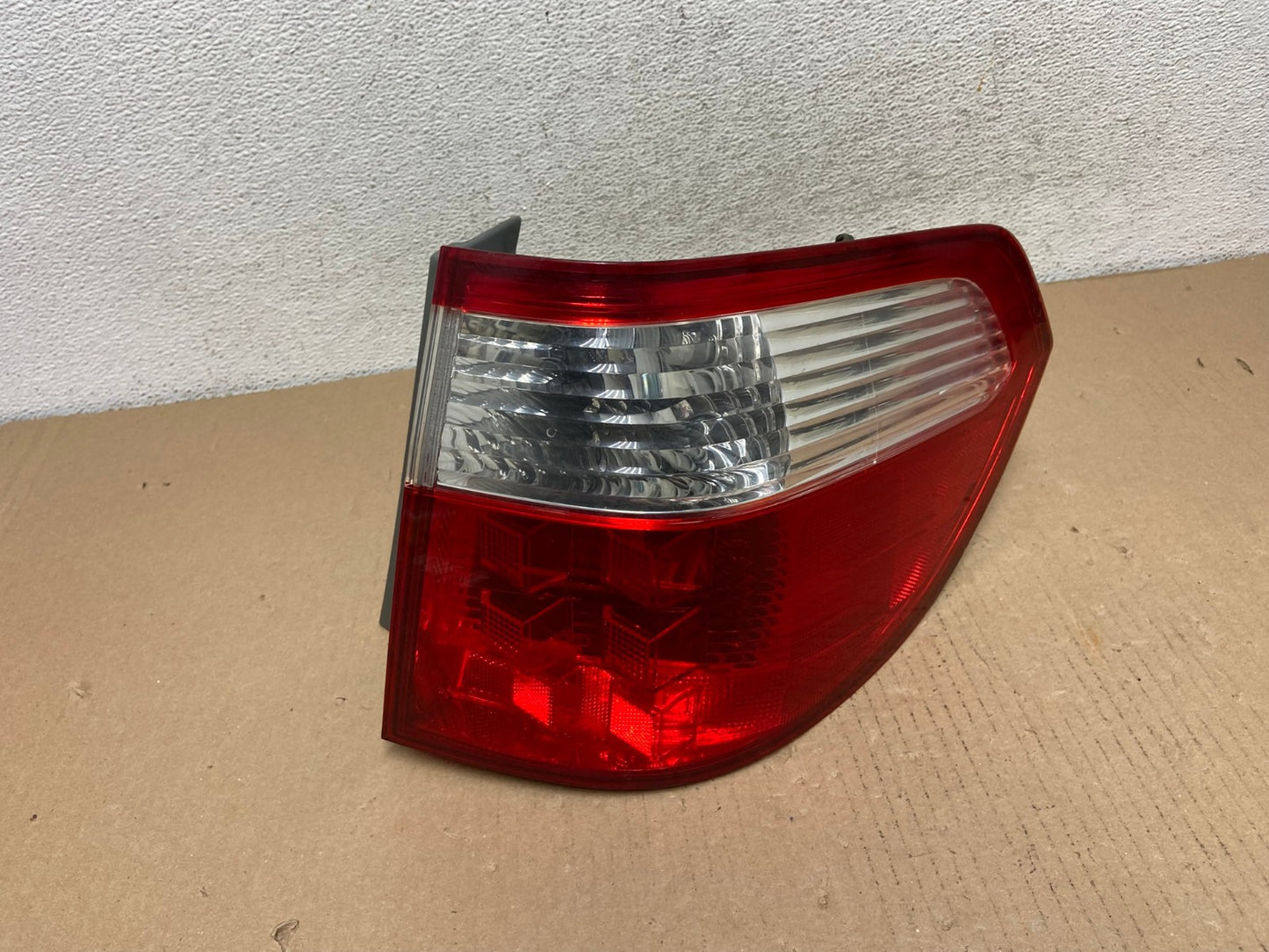 2005 2006 2007 Honda Odyssey Right Passenger RH Side Tail Light AF3082 LK0