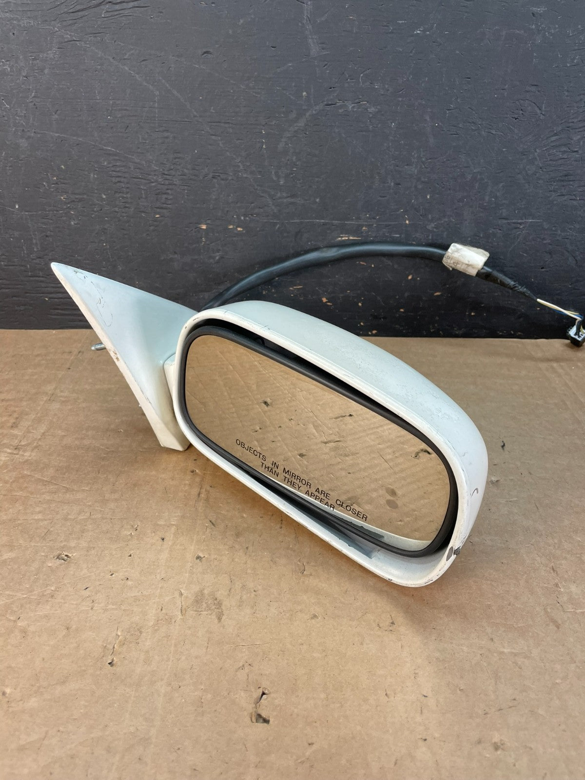 2000-2005 Cadillac Deville Right Passenger View Door Mirror AE8541 DW2