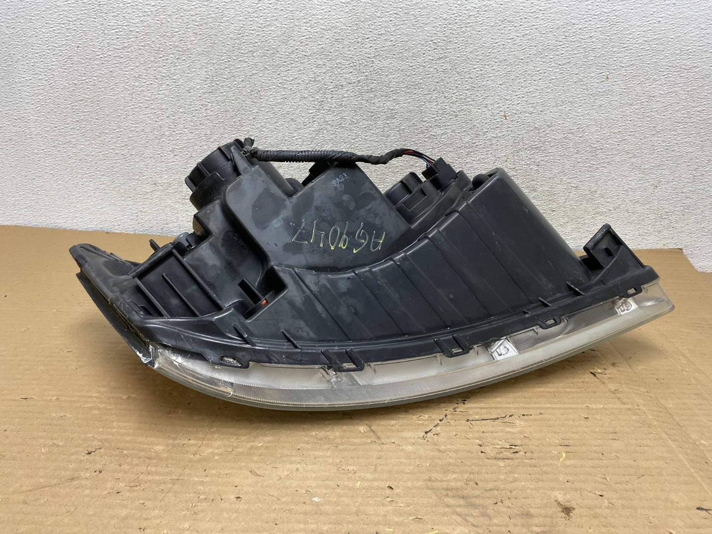 2009 - 2010 Hyundai Sonata Left Driver LH Side Headlight Halogen AG9047 DW8