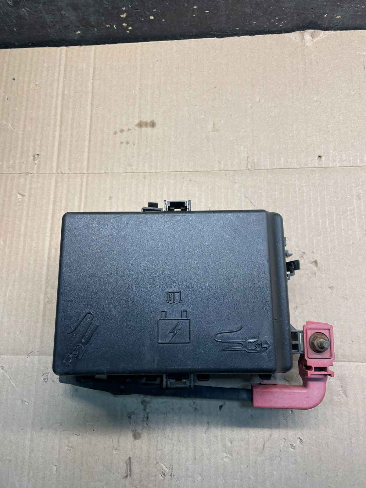 2014 Dodge Charger Fuse Box Engine Compartment X9920 PS4