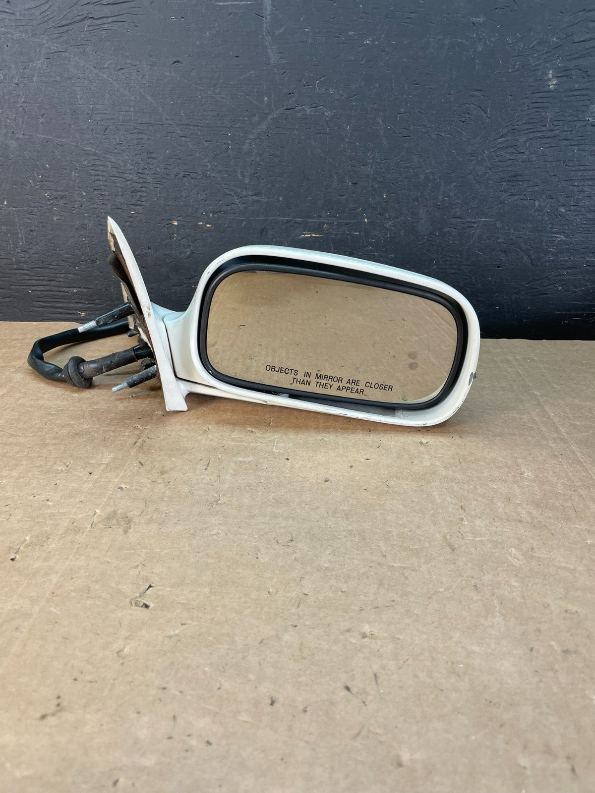 2000-2005 Cadillac Deville Right Passenger View Door Mirror AE8541 DW8