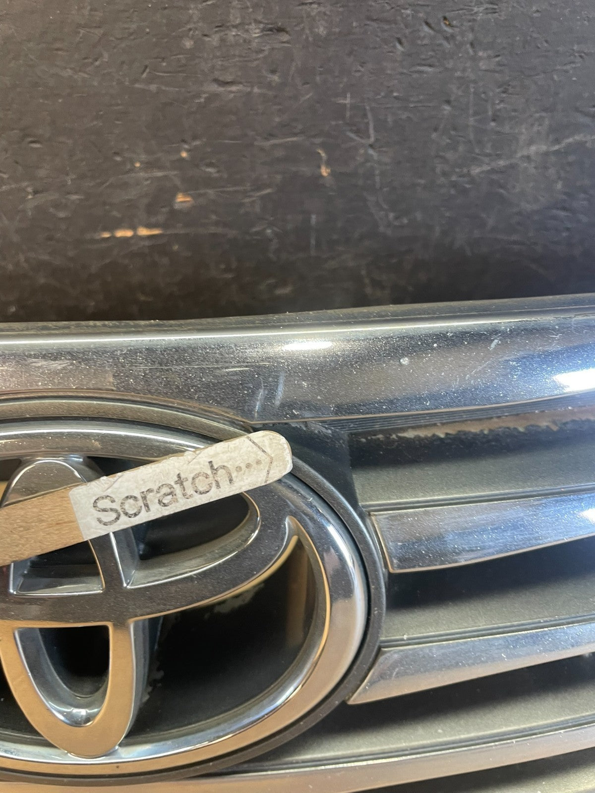 2005 to 2006 Toyota Camry Front Upper Grill Grille ac5091 DG3