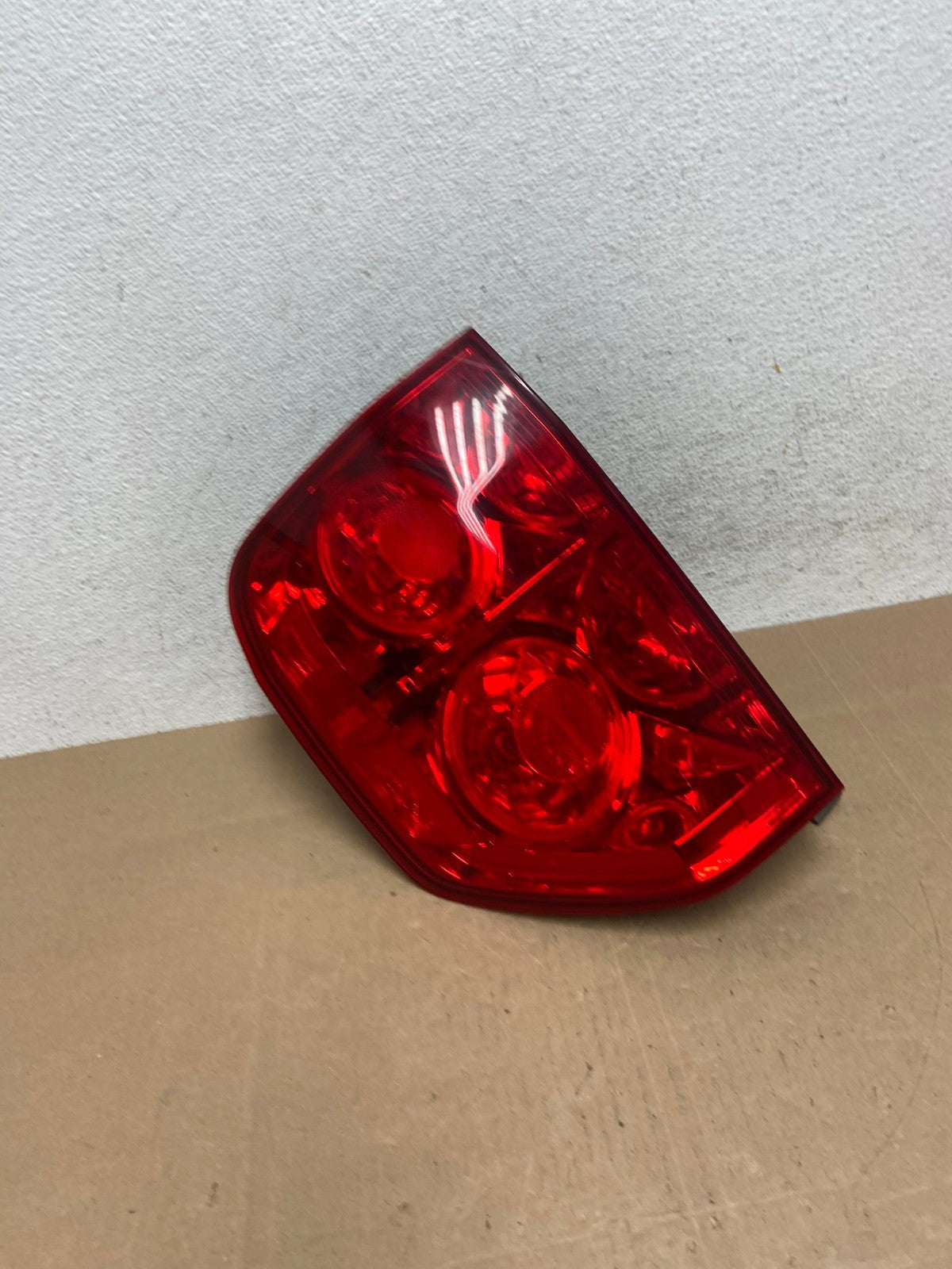 2003 2004 2005 Honda Pilot Left Driver LH Side Tail Light AE4976 LK2