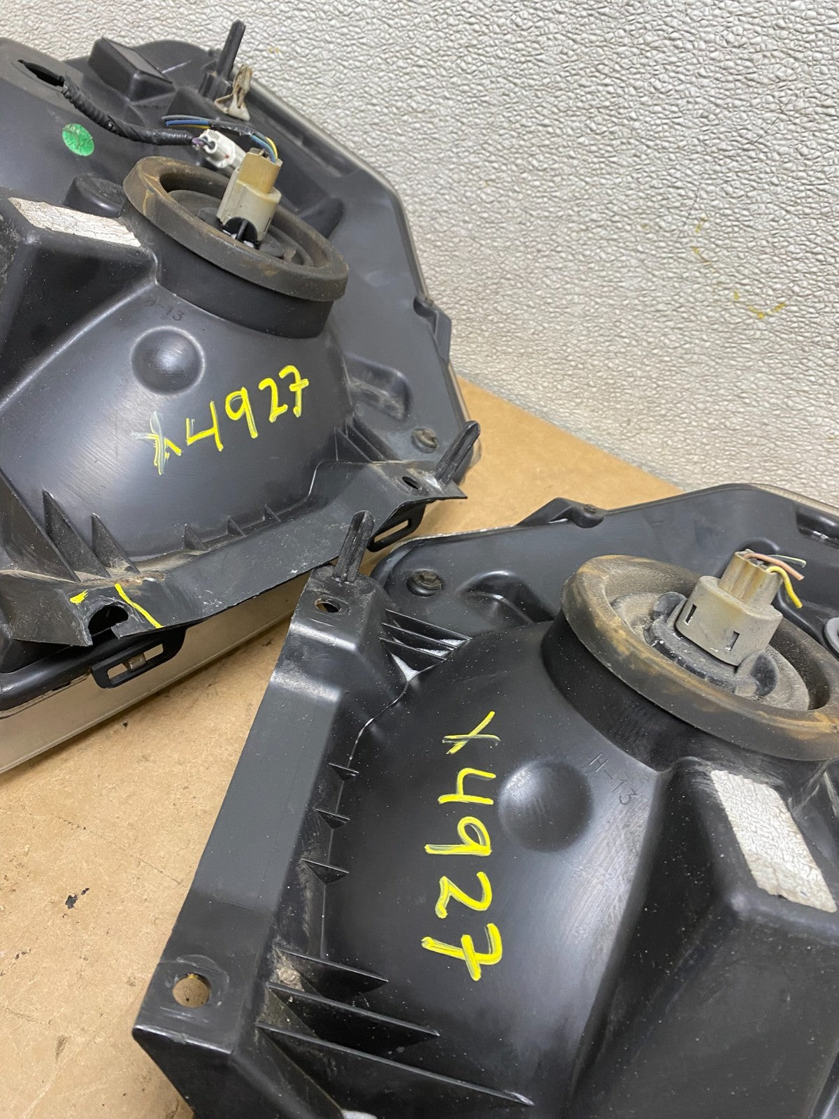 2008-2014 Ford Econoline E150 E250 E350 Left+Right Headlights X4927 DW15