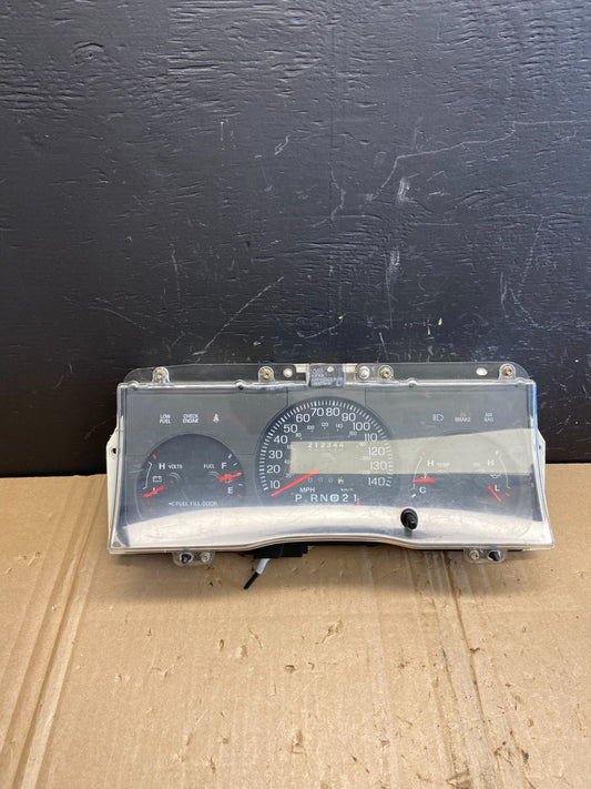 2001 to 2005 Mercury Grand Marquis Speedometer Cluster Gauge ab8921 DG0