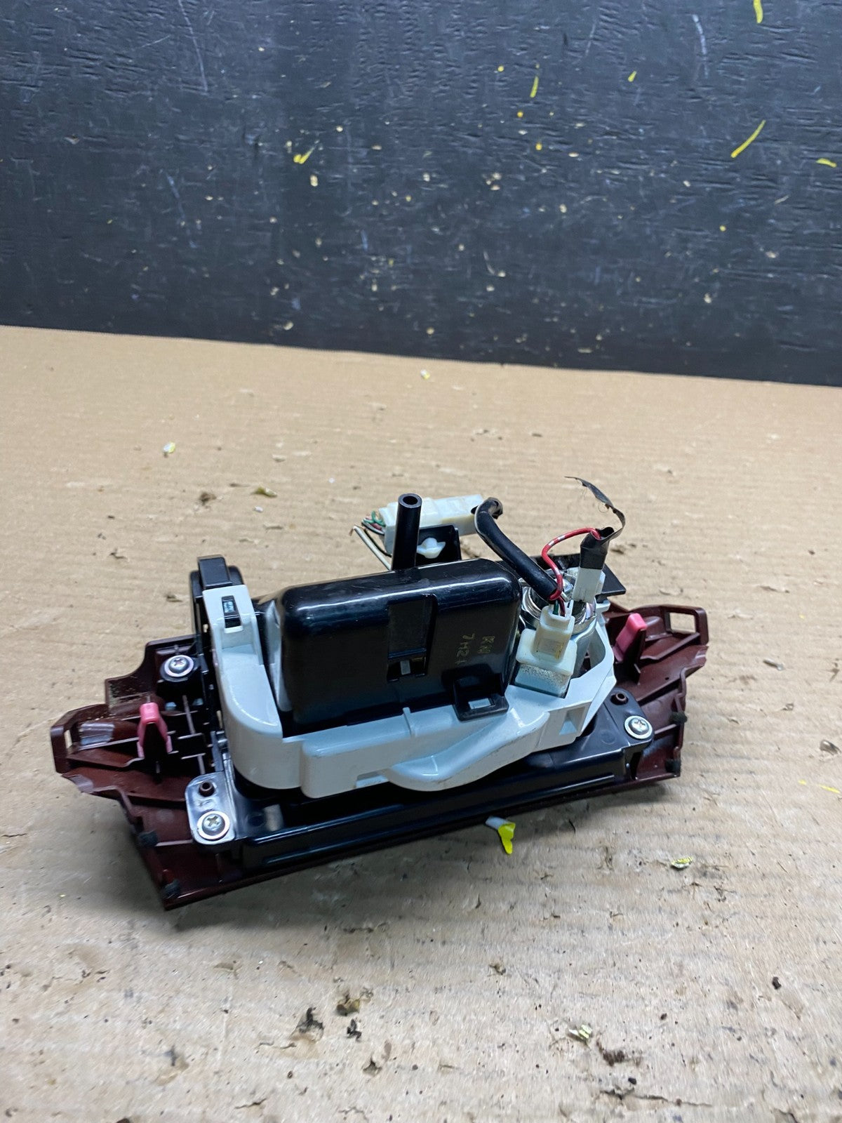 2007 2008 2009 Lexus LS460 Center Console Ash Tray Storage S2991 DG5