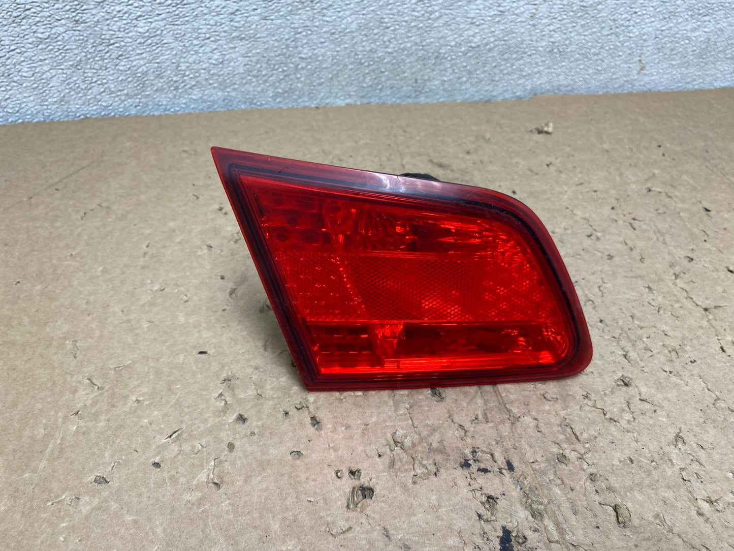 2010-2014 Subaru Legacy Left Driver Lh Side Tail Light Inner V0499 DW0