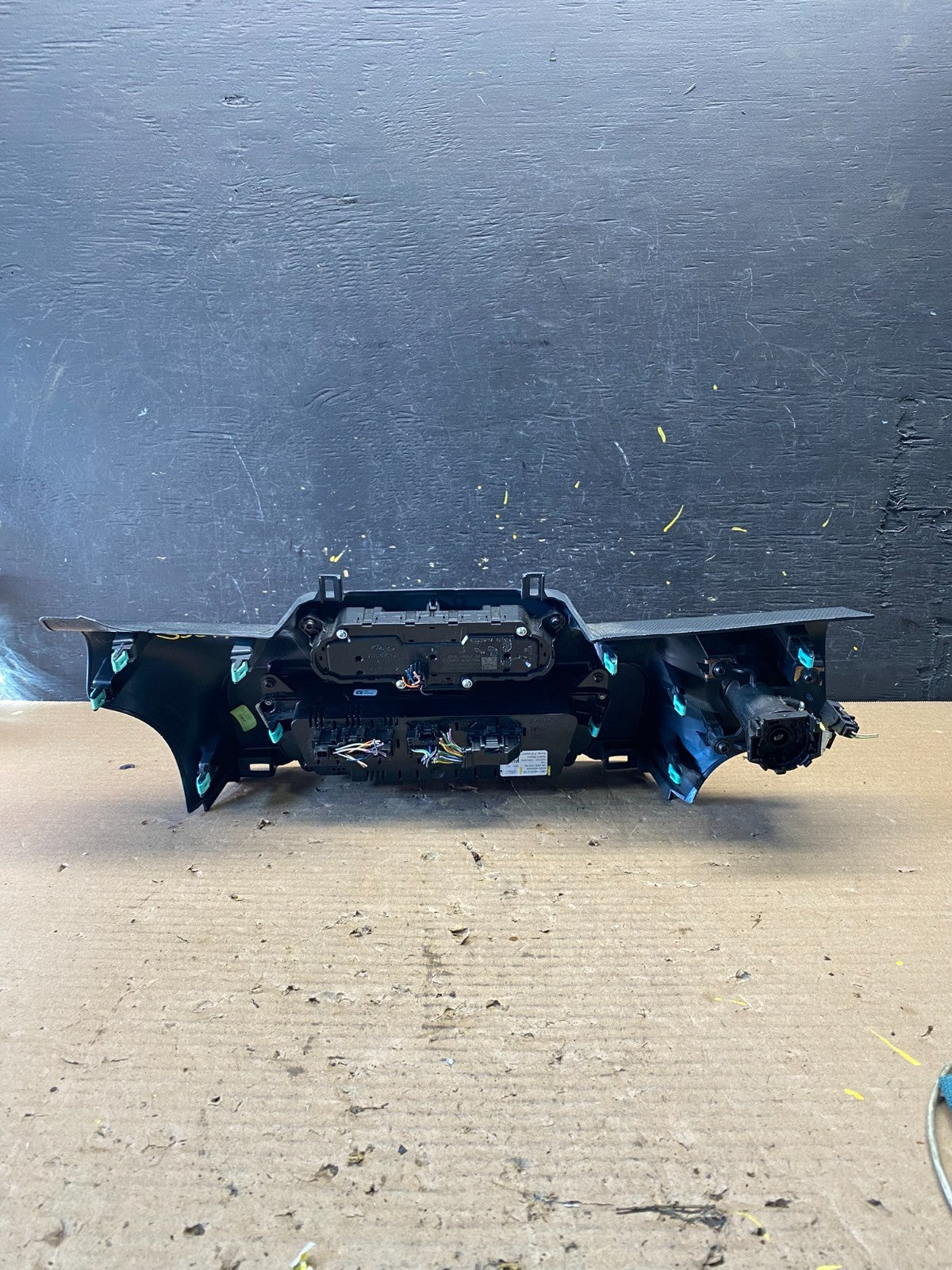 2020 to 2023 Ford  Explorer Radio Climate Control Panel Trim  Oem S3014 DG3