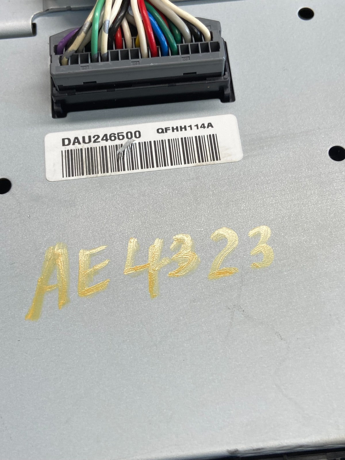 2012 to 2015 Honda Pilot Information Display Screen AE4323 DW8