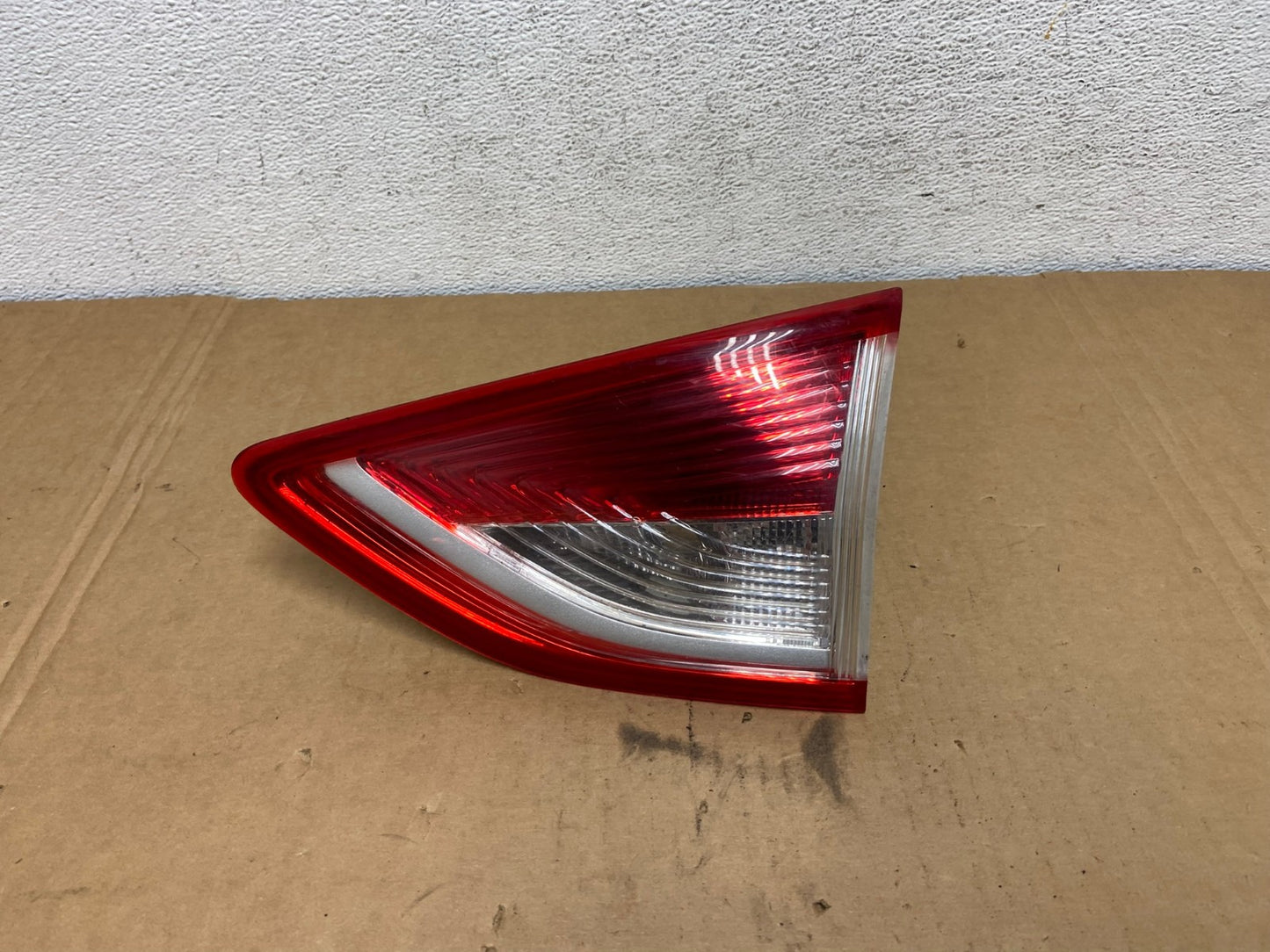 2013 to 2016 Ford Escape Right Passenger RH Side Inner Tail Light AD2635 LK0