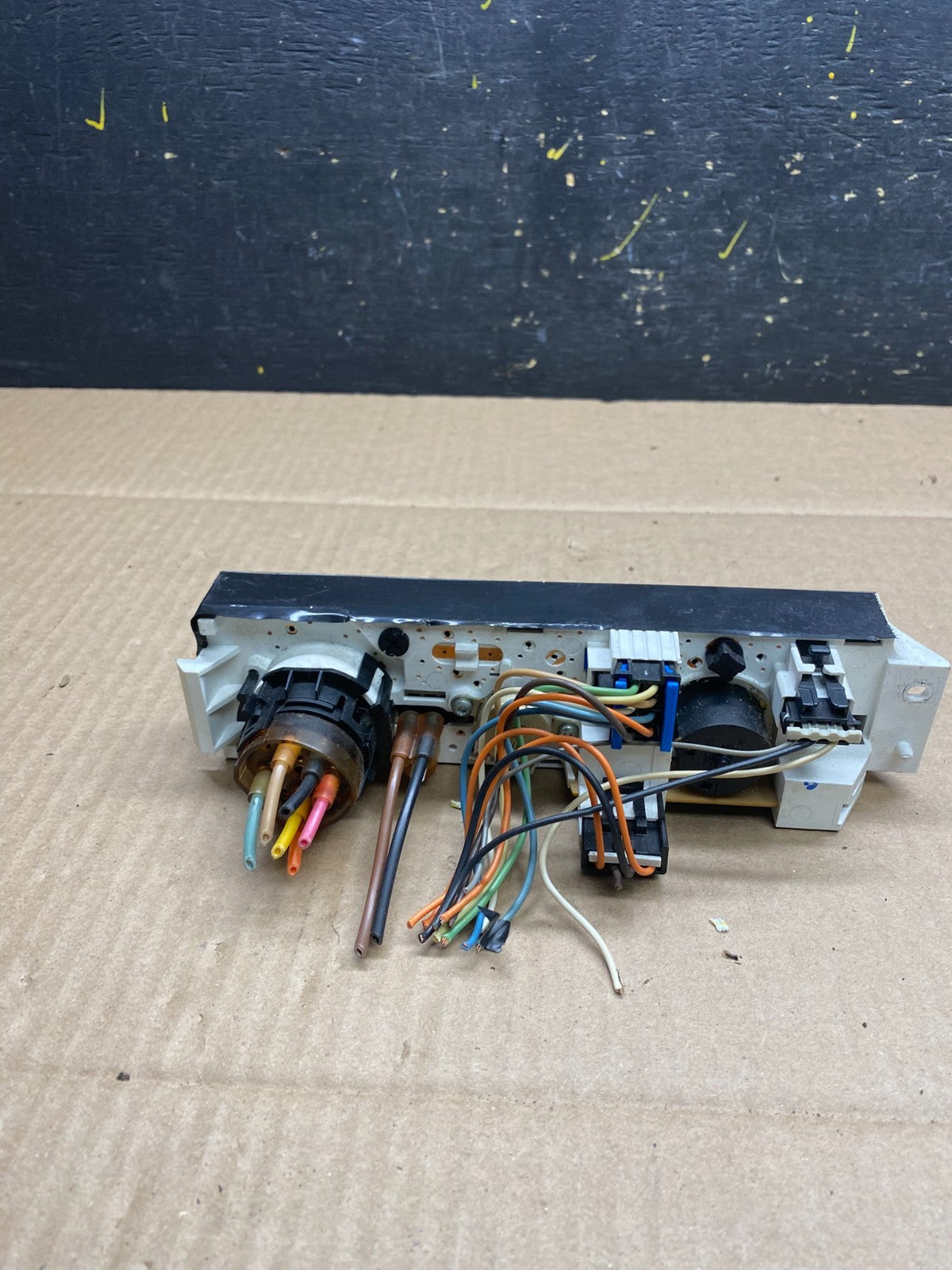 2001 - 2007 GMC Chevrolet Express 1500 Climate Control A/C u5893 DG4