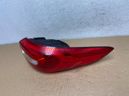 2015 2016 2017 Hyundai Sonata Right Passenger Rh Tail Light AF7332 DW1