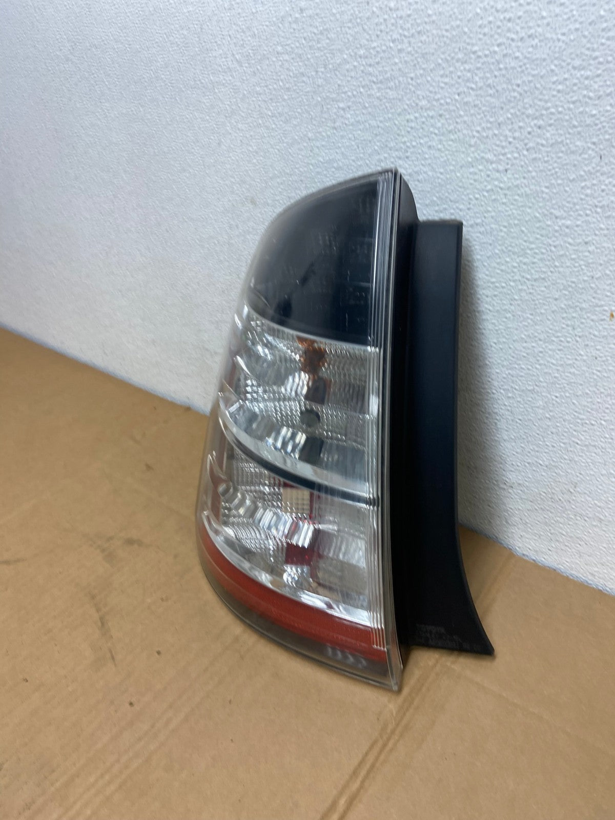 2004 2005 Toyota Prius Tail Light Left Driver Lh Side AC7492 LK1