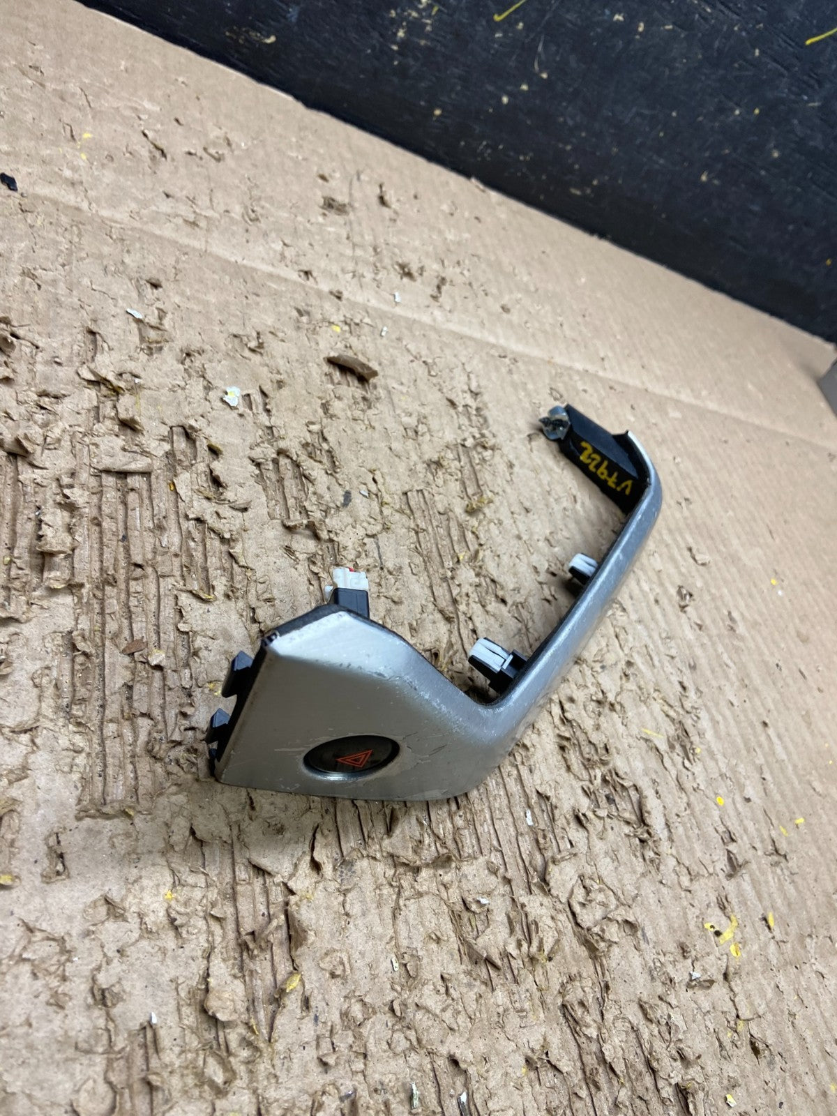 2009-2010 Nissan Murano Dash Trim Panel With Hazard Buttom Switch OEM V7922 DG1