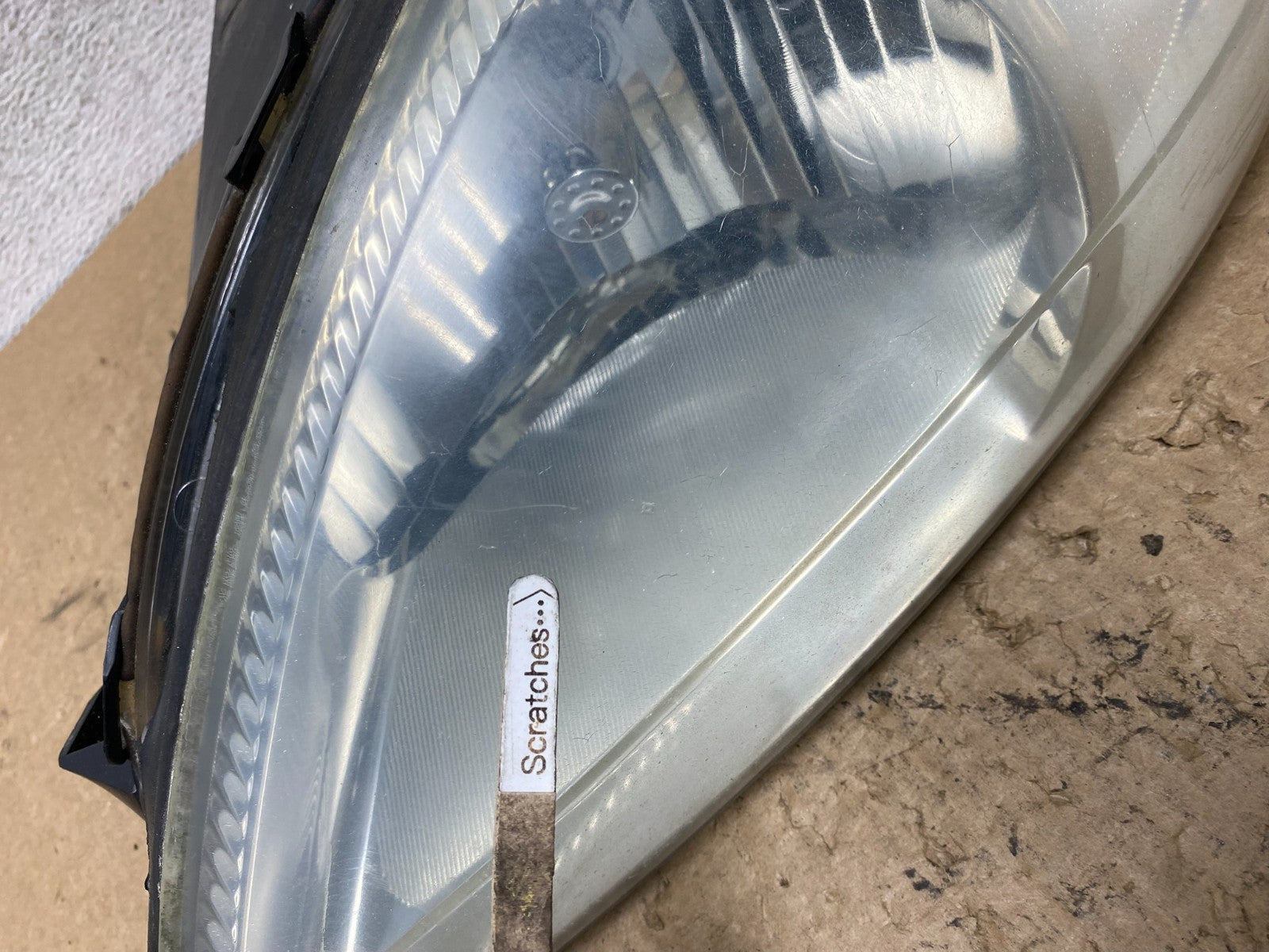 2000 to 2007 Ford Taurus Left Driver LH Side Halogen Headlight AF8216 DW3
