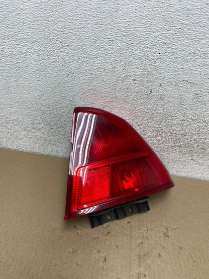 2001 2002 Honda Civic Sedan Right Passenger Rh Side Tail Light AE9536 LK2