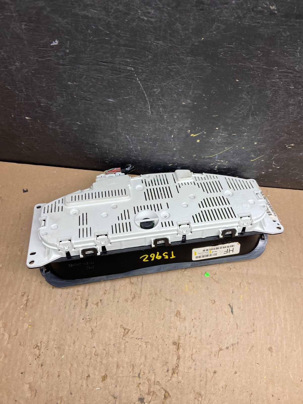 2006-2012 Nissan Pathfinder Xterra Frontier Cluster Speedometer Instrument T59625