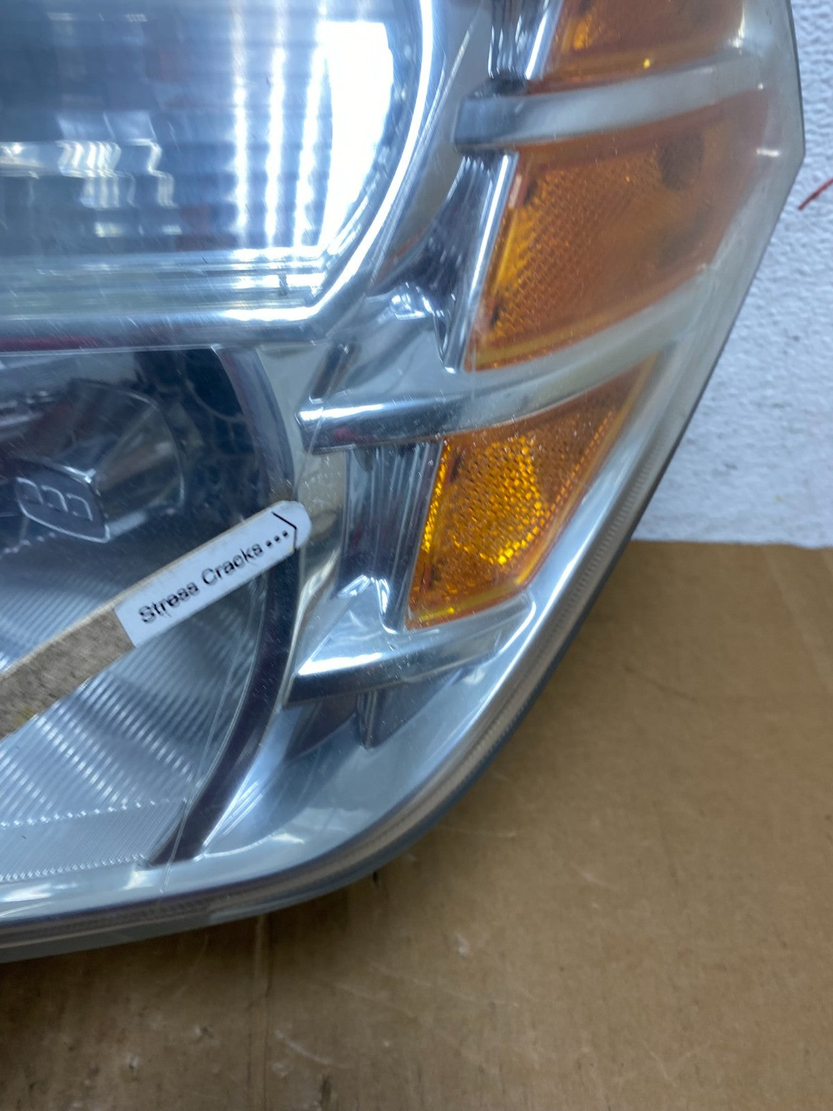 2008 to 2012 Nissan Pathfinder Halogen Headlight Left Driver Lh AE0452 DW4