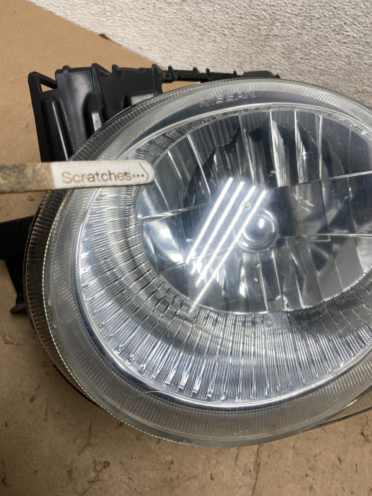 2011 to 2014 Nisan Juke Left Driver LH Side Headlight AG5616 DW3